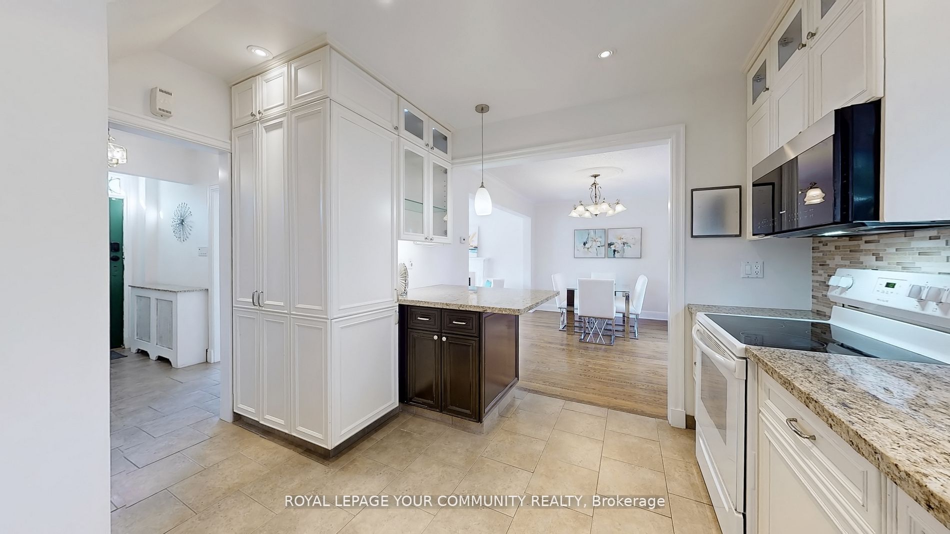 19 Strathgowan Crescent Property Photo 10