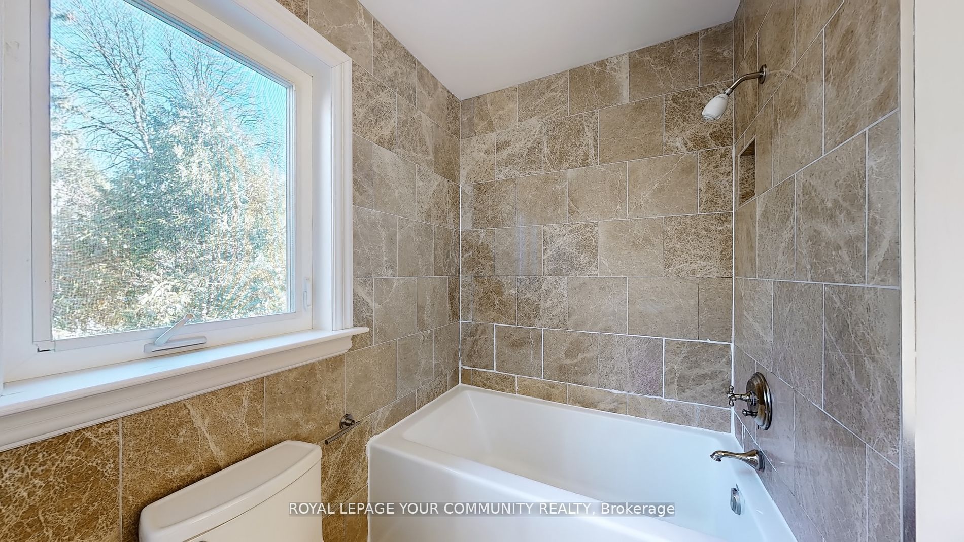 19 Strathgowan Crescent Property Photo 21