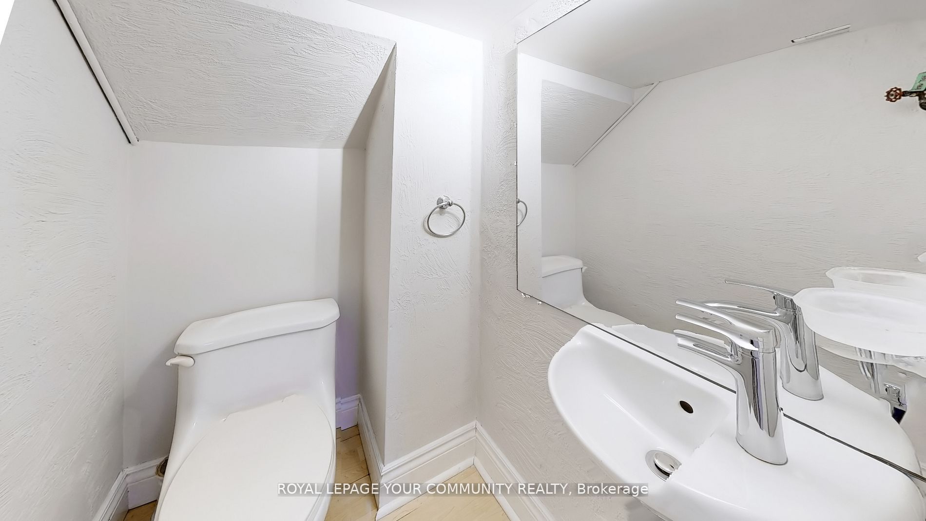 19 Strathgowan Crescent Property Photo 30