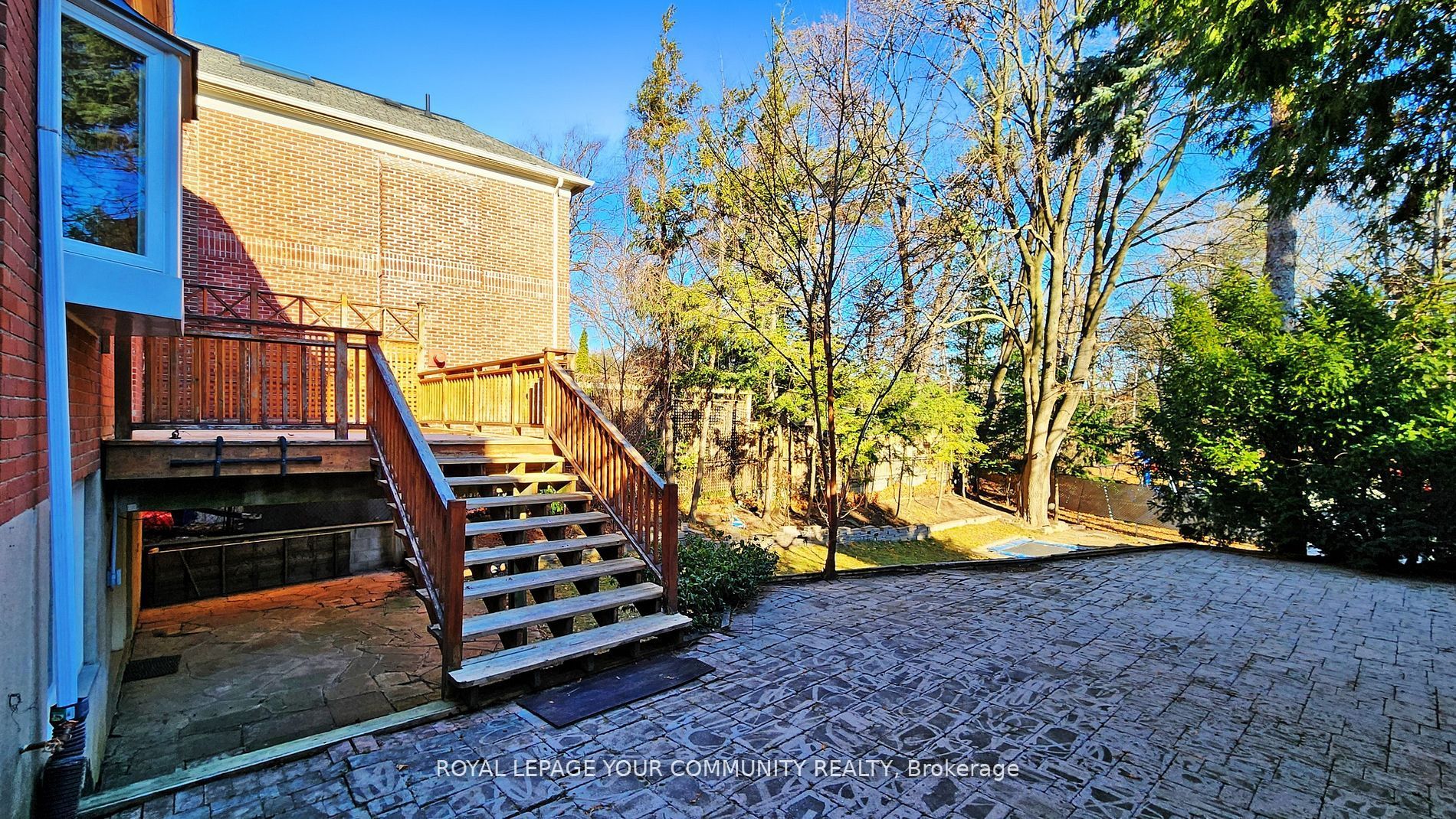 19 Strathgowan Crescent Property Photo 33