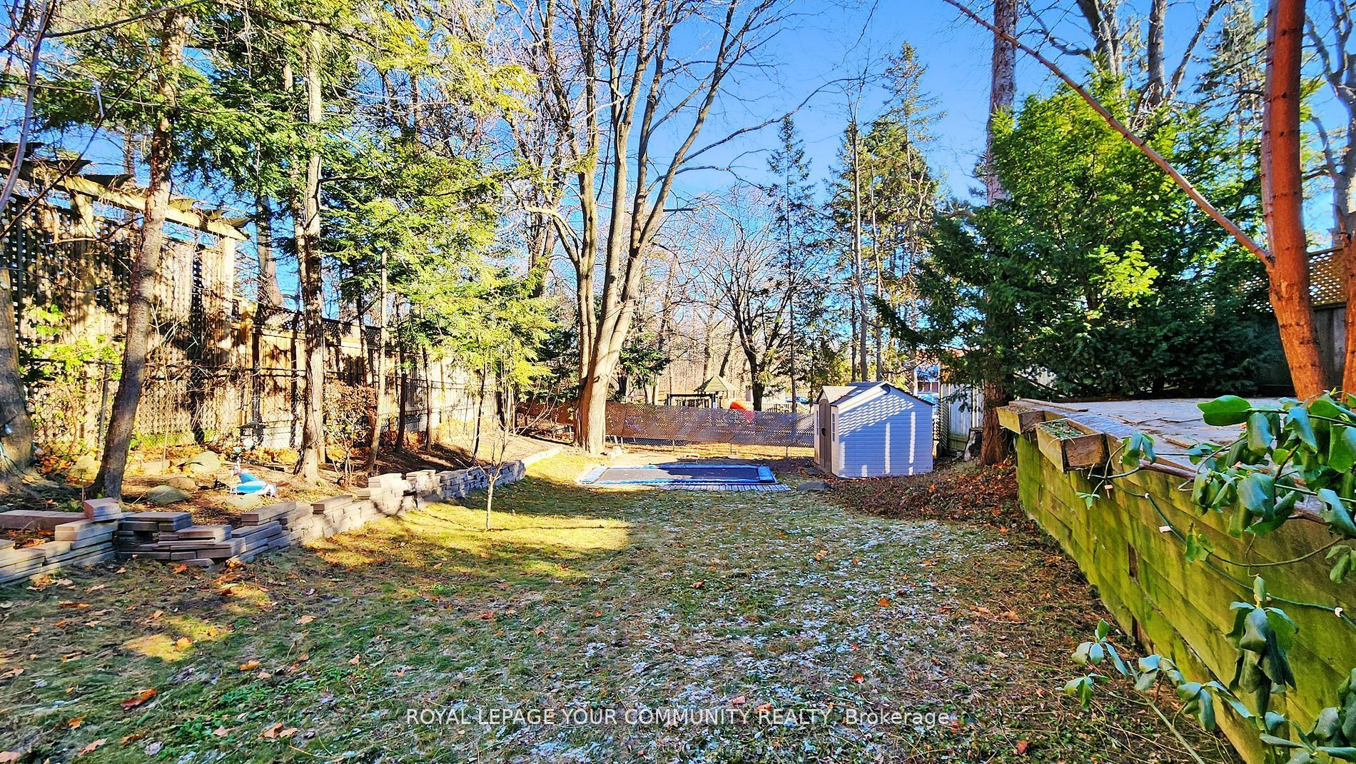 19 Strathgowan Crescent Property Photo 36