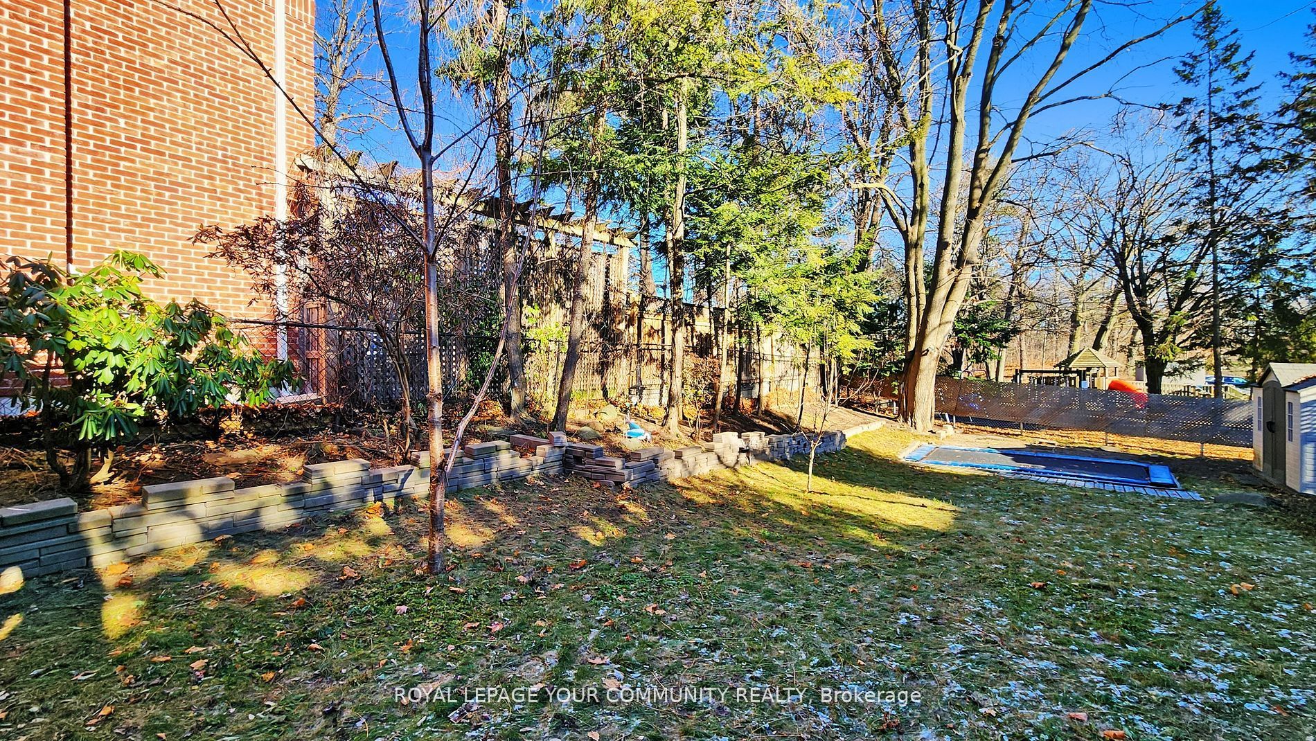 19 Strathgowan Crescent Property Photo 37