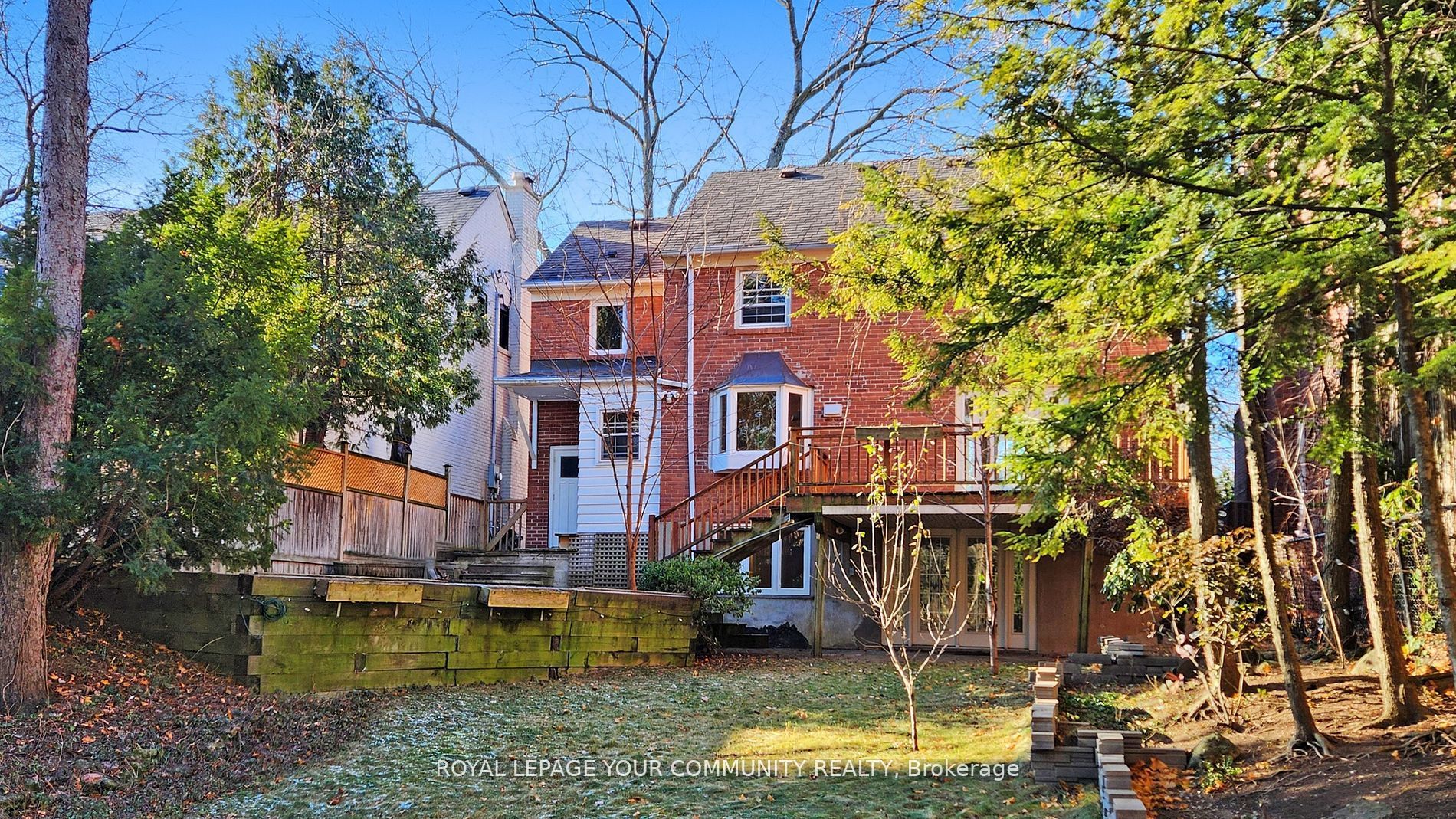 19 Strathgowan Crescent Property Photo 38