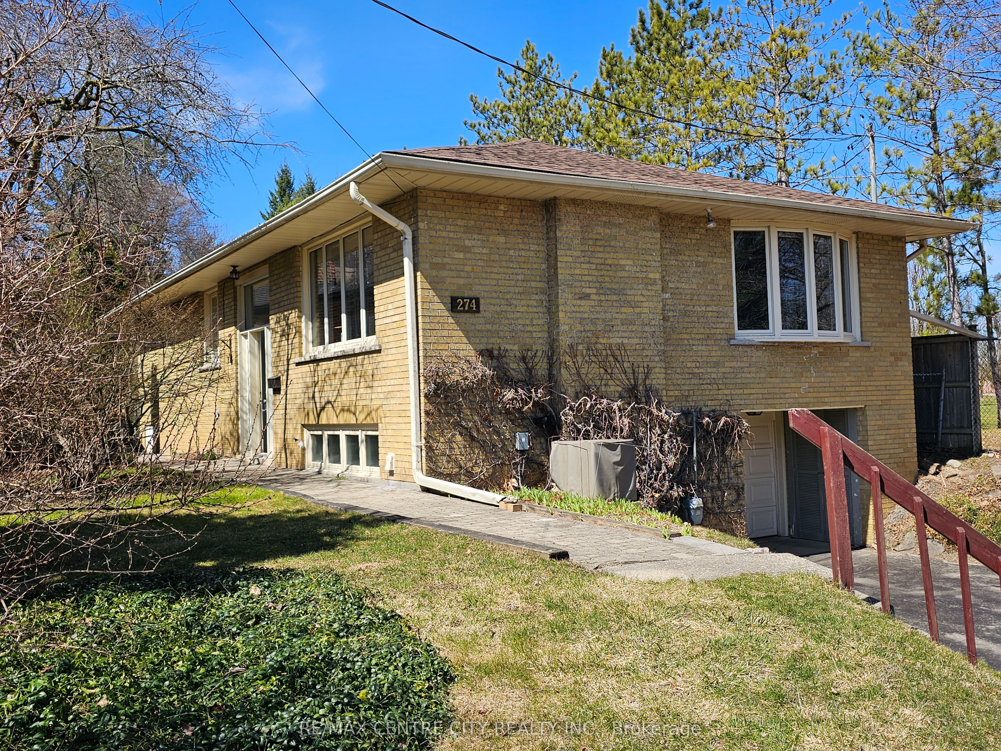 274 Burnett Avenue Property Photo 1
