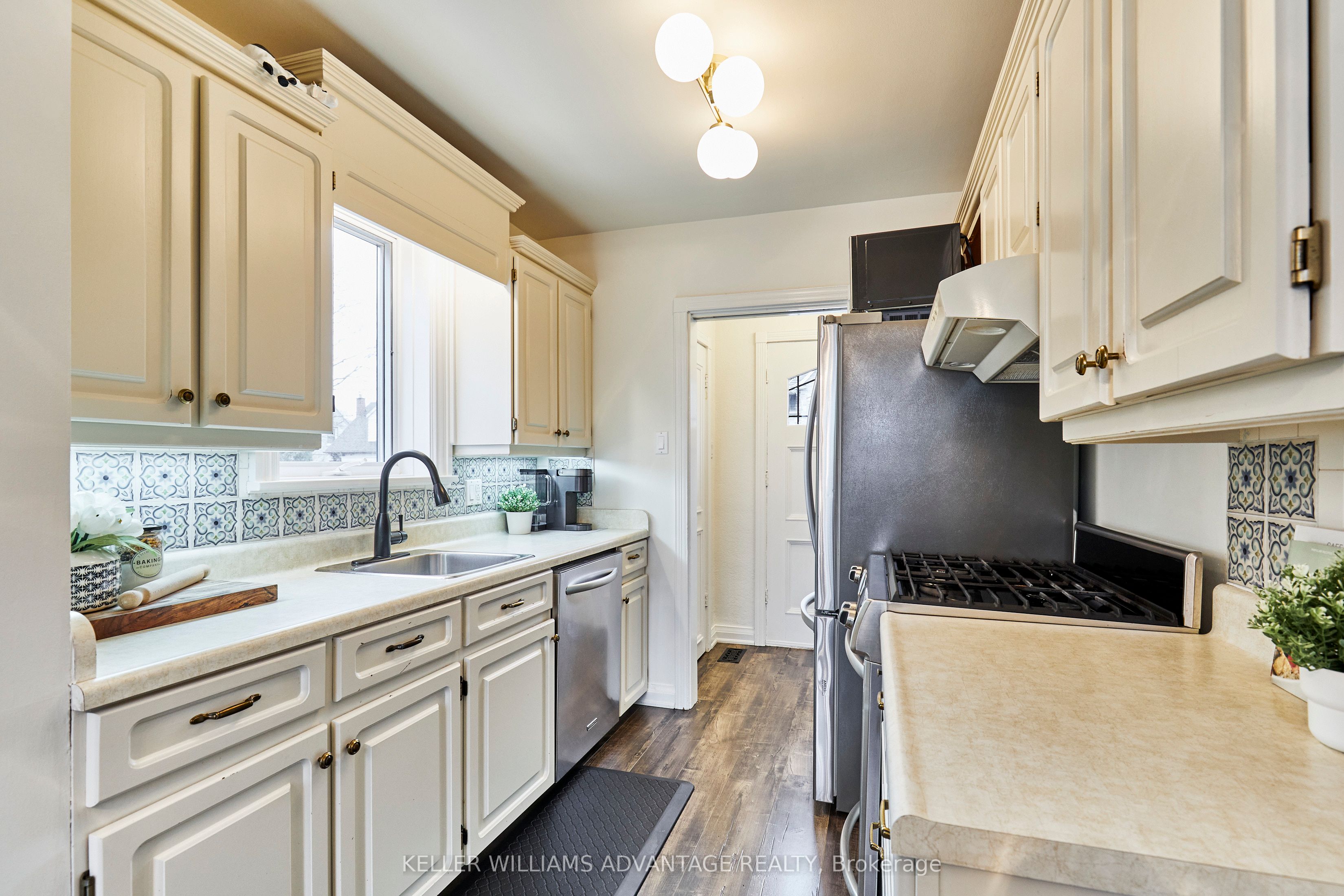 115 Leacrest Road Property Photo 10