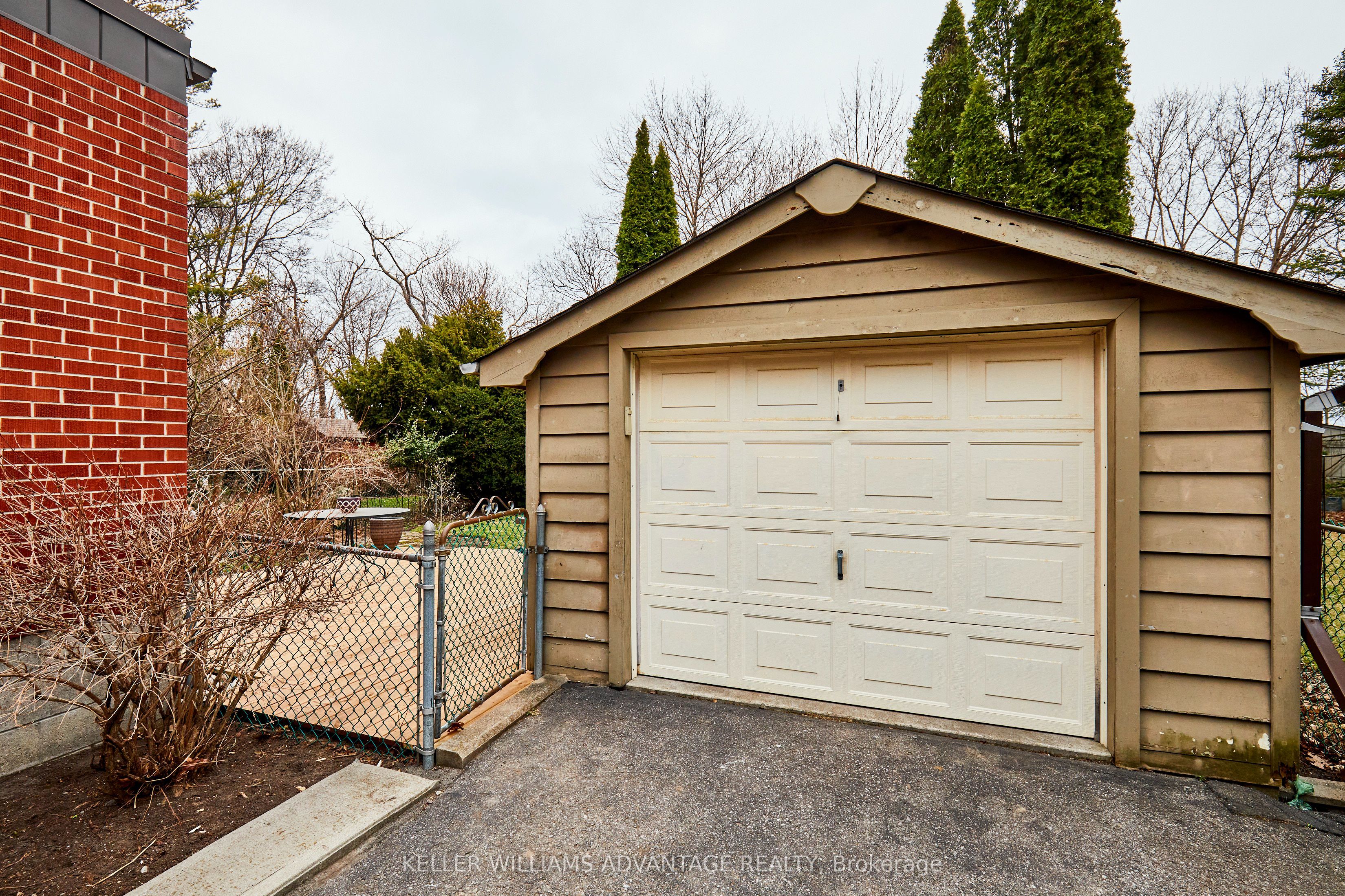 115 Leacrest Road Property Photo 35