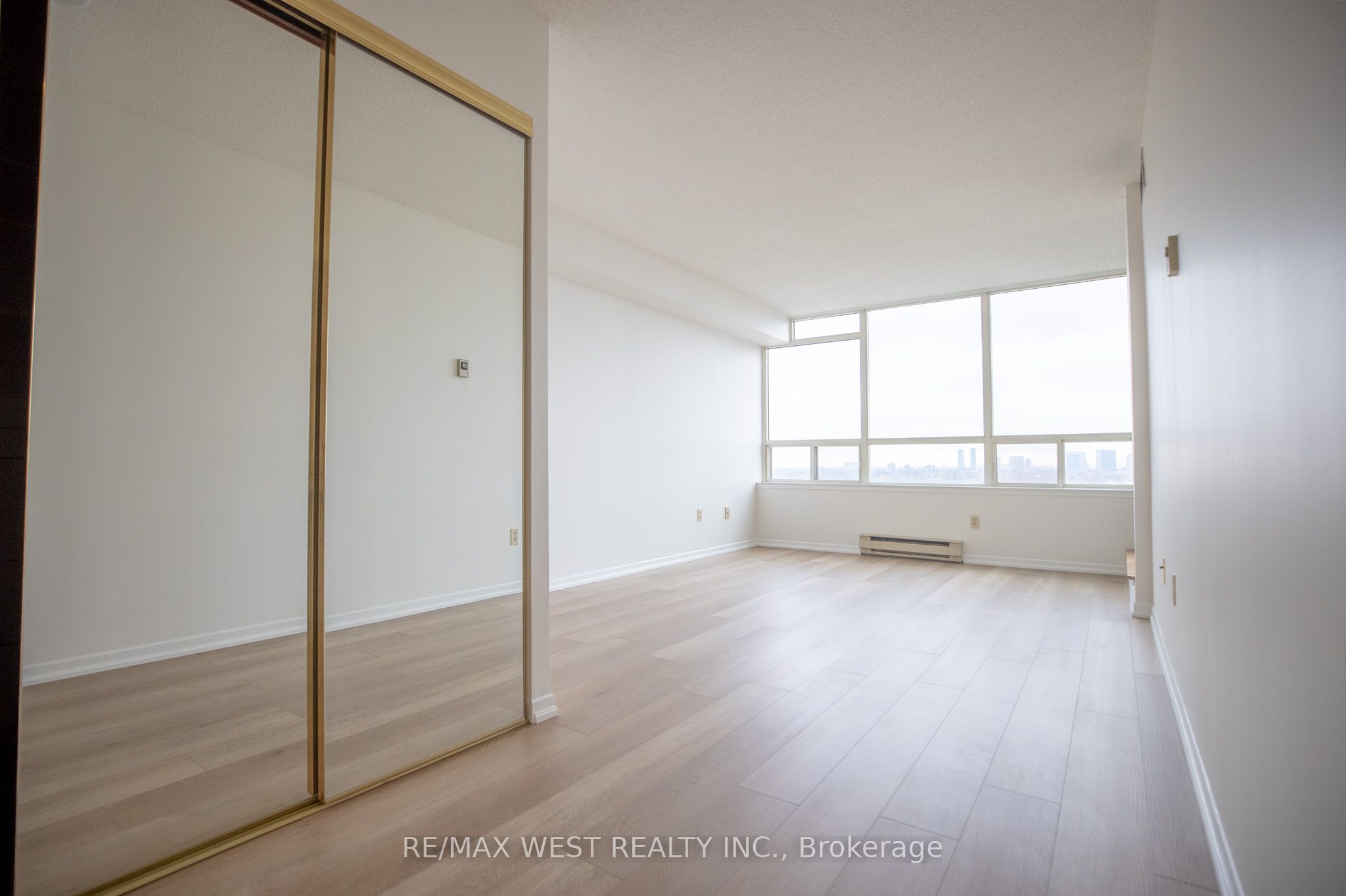 10 Torresdale Avenue 1701 Property Photo 20