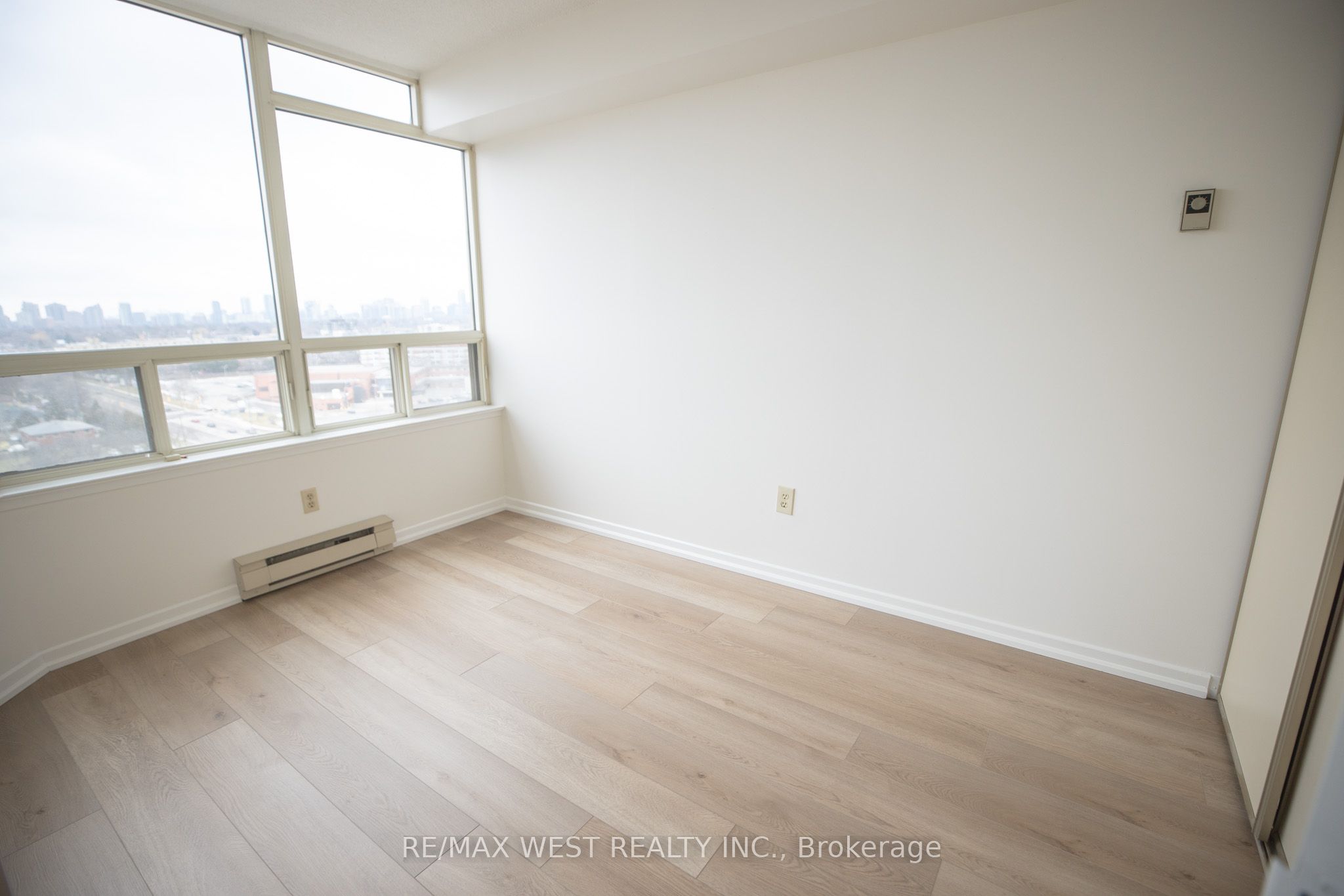 10 Torresdale Avenue 1701 Property Photo 25