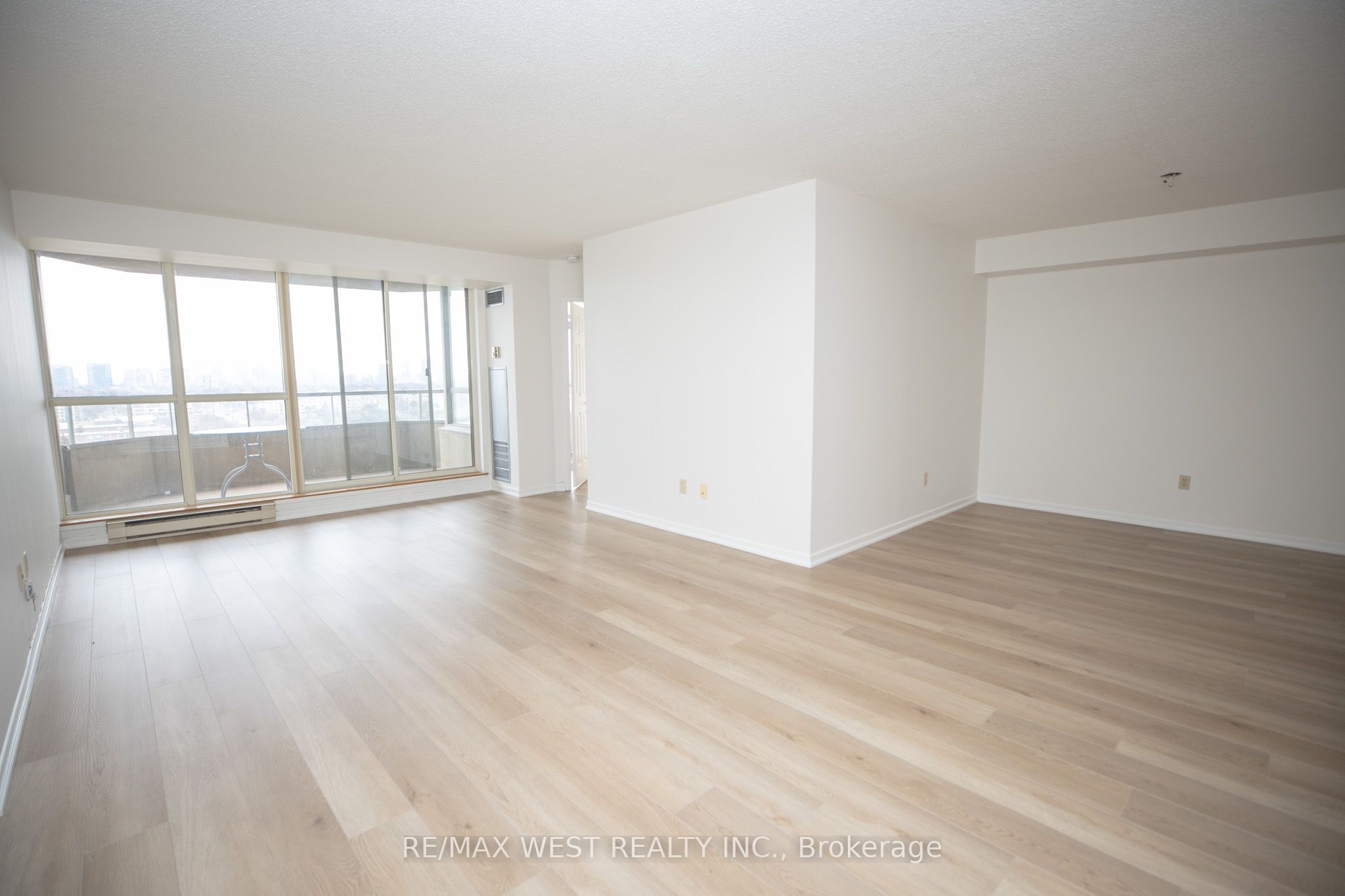 10 Torresdale Avenue 1701 Property Photo 33