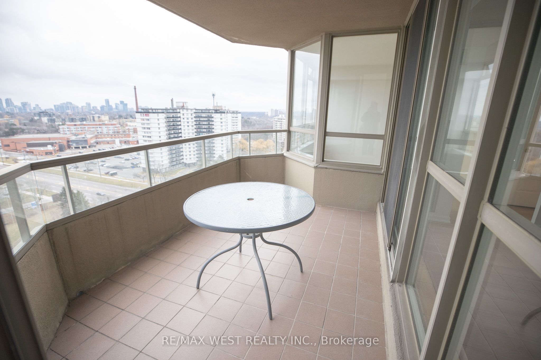 10 Torresdale Avenue 1701 Property Photo 34
