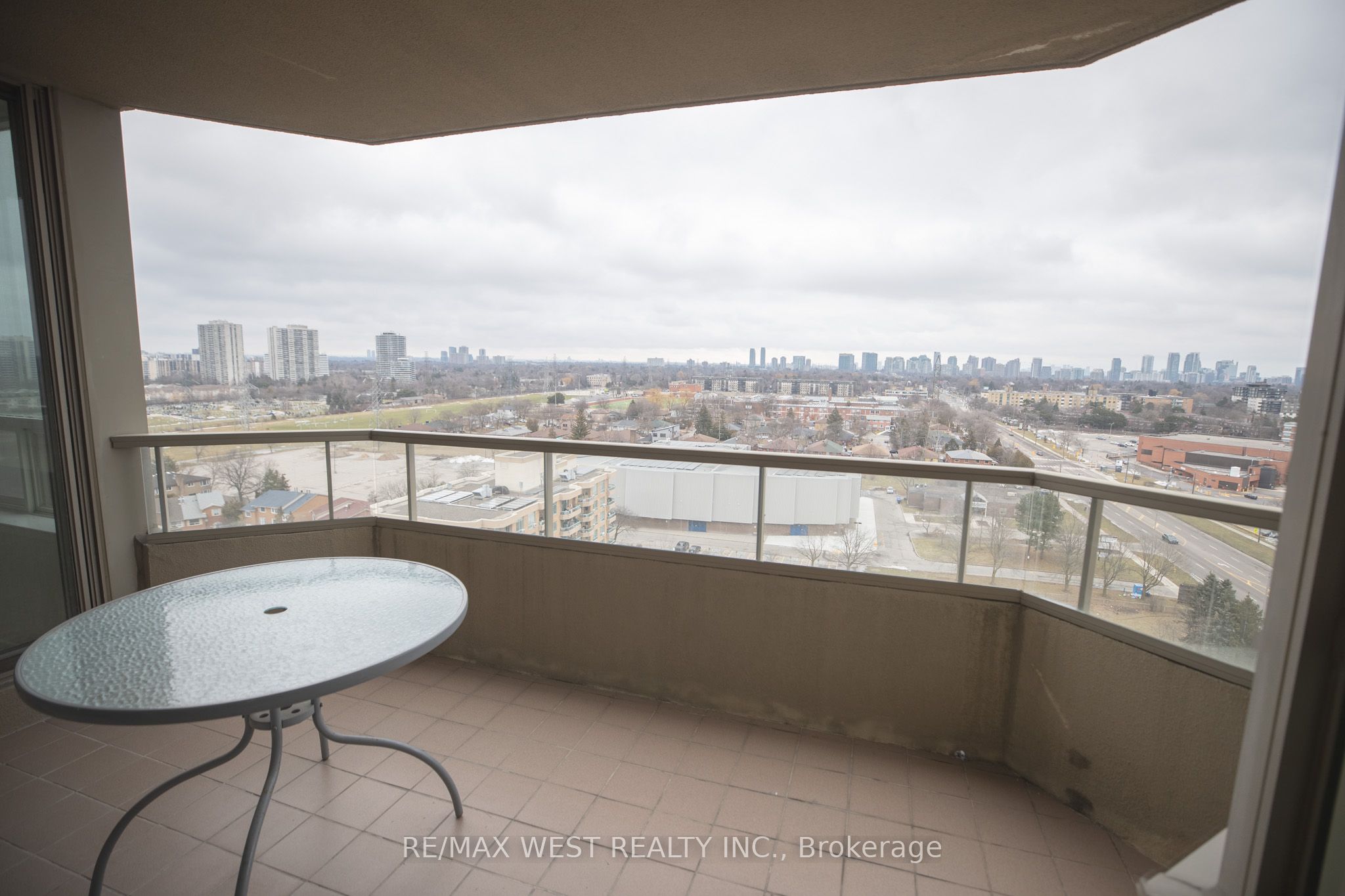 10 Torresdale Avenue 1701 Property Photo 35