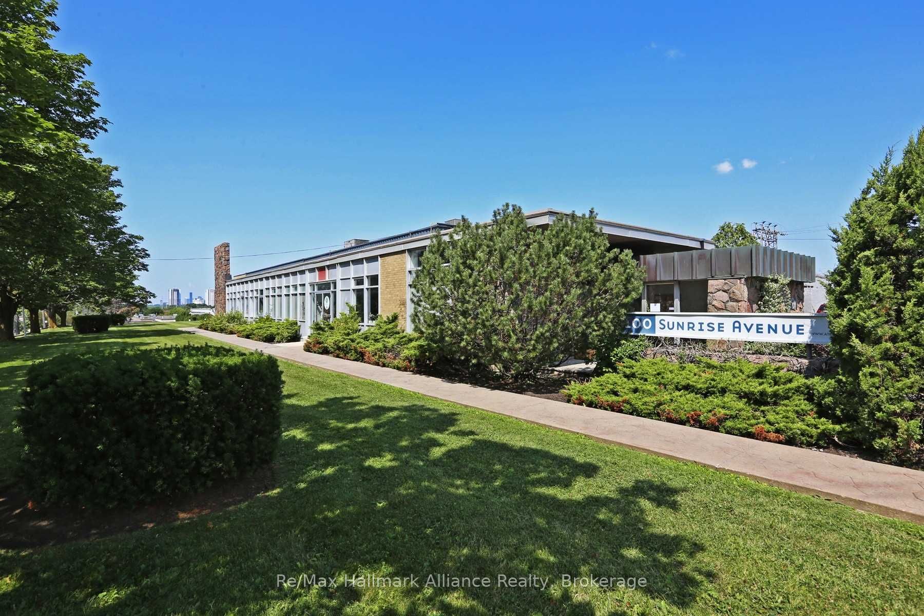 #157 - 100 Sunrise Avenue Property Photo 1