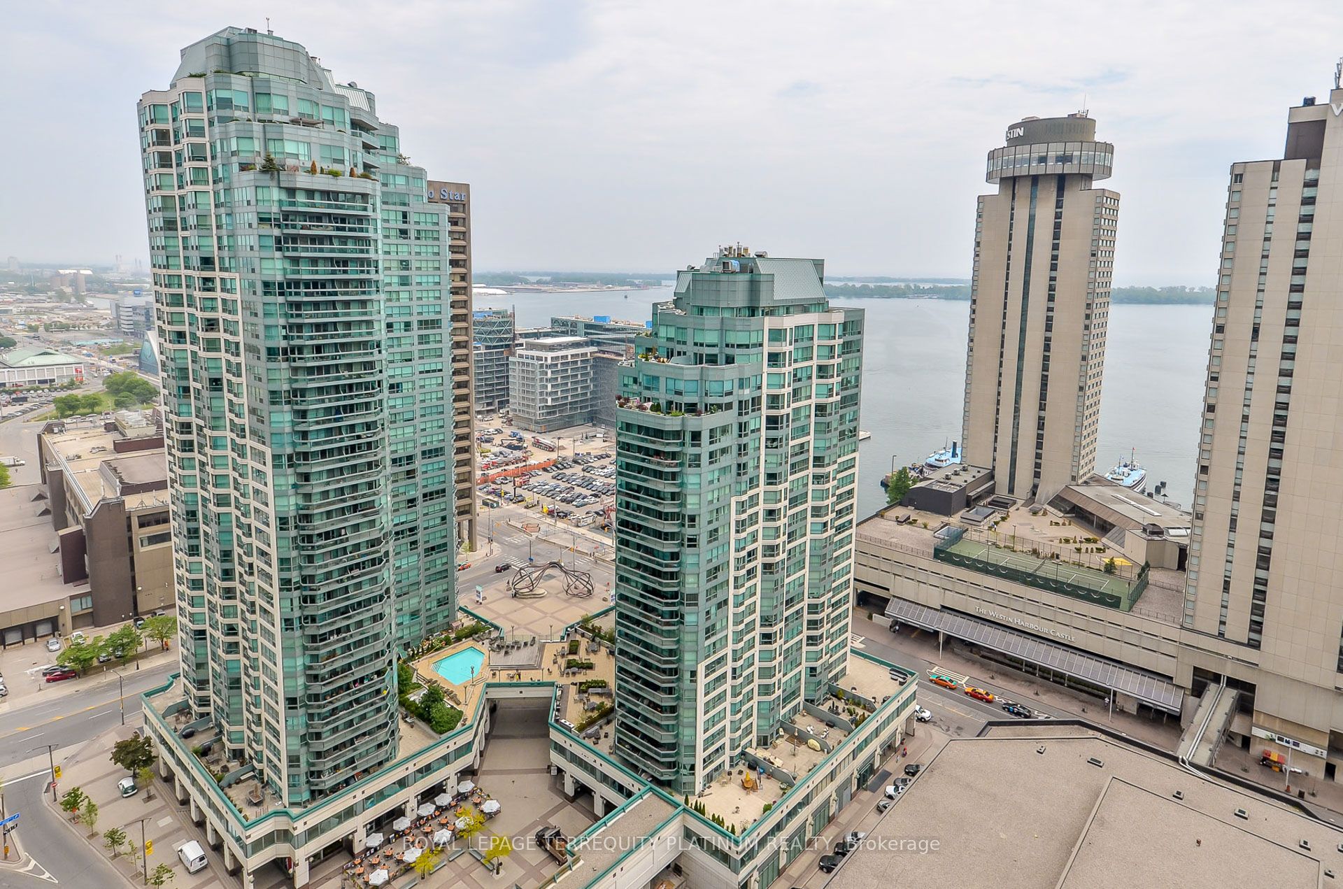 #1008 - 10 Yonge Street Property Photo 1