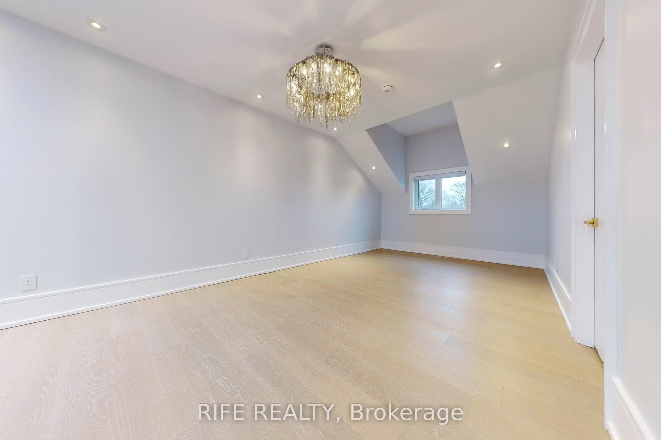 615 Briar Hill Avenue Property Photo 35