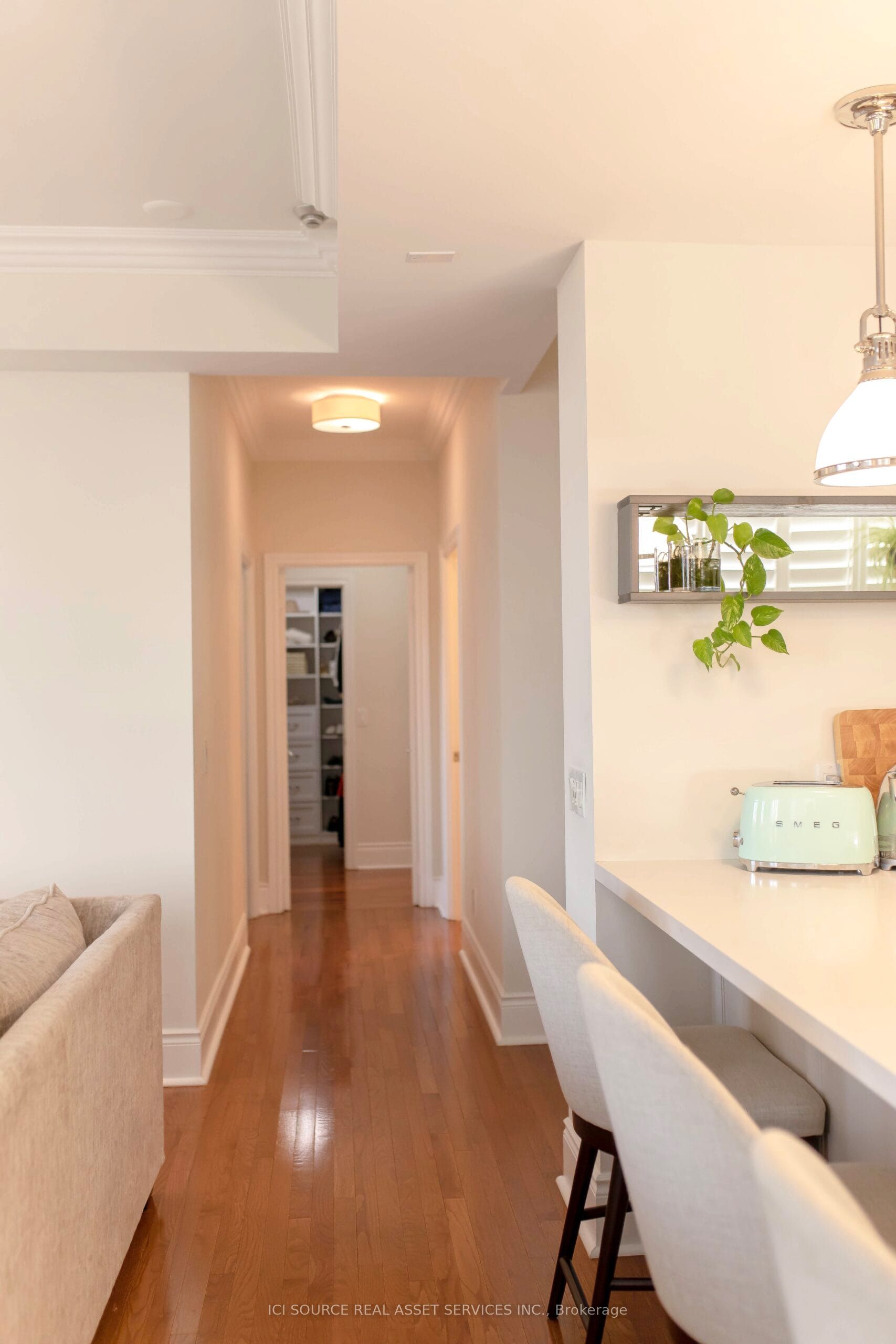 #403 - 1101 Leslie Street Property Photo 5