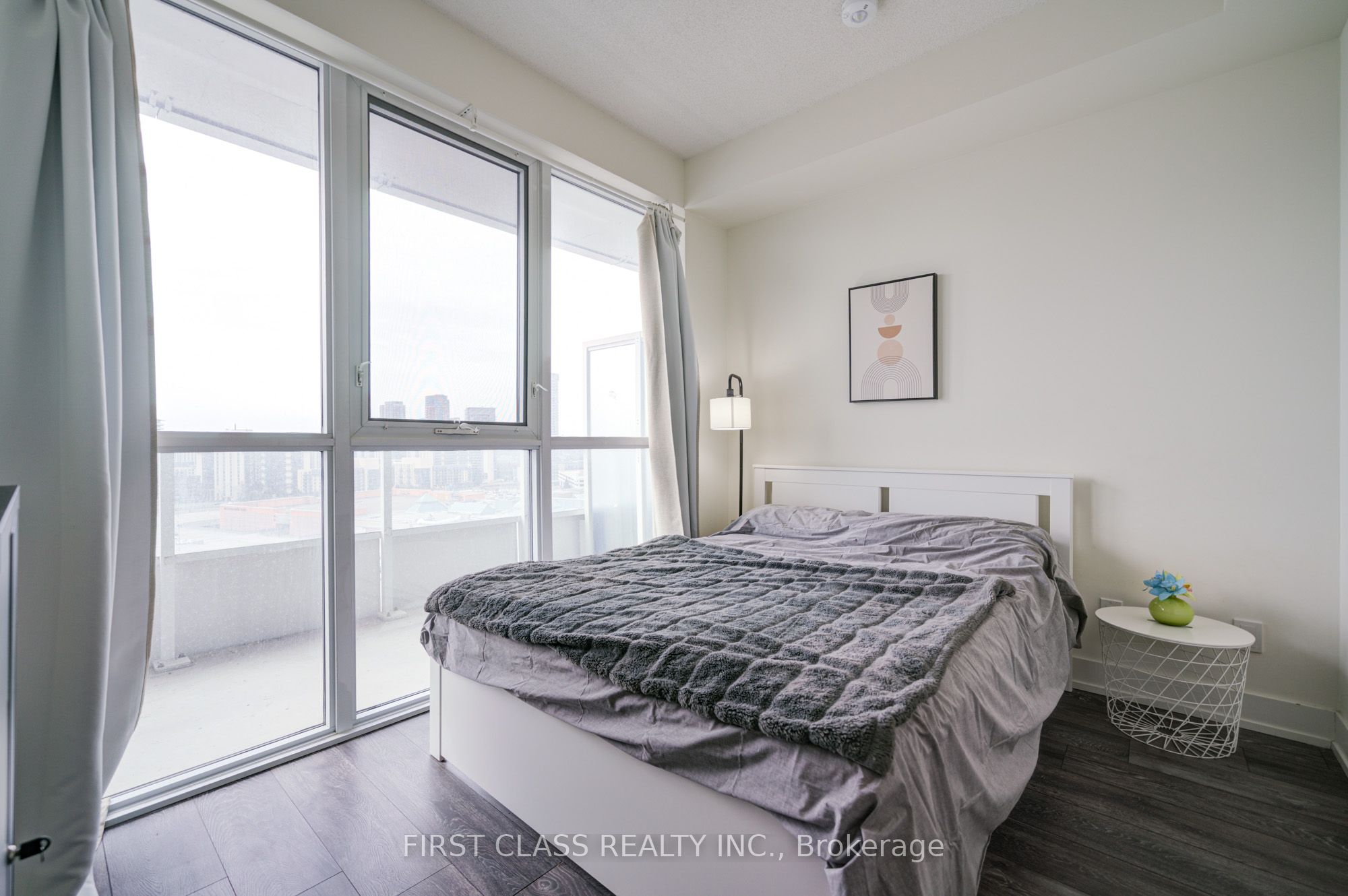 180 Fairview Mall Drive 1601 Property Photo 15