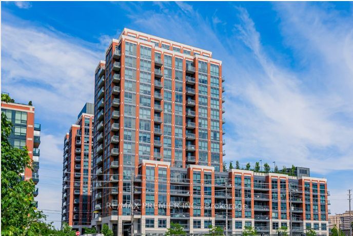 31 Tippet Road 1207 Property Photo 1