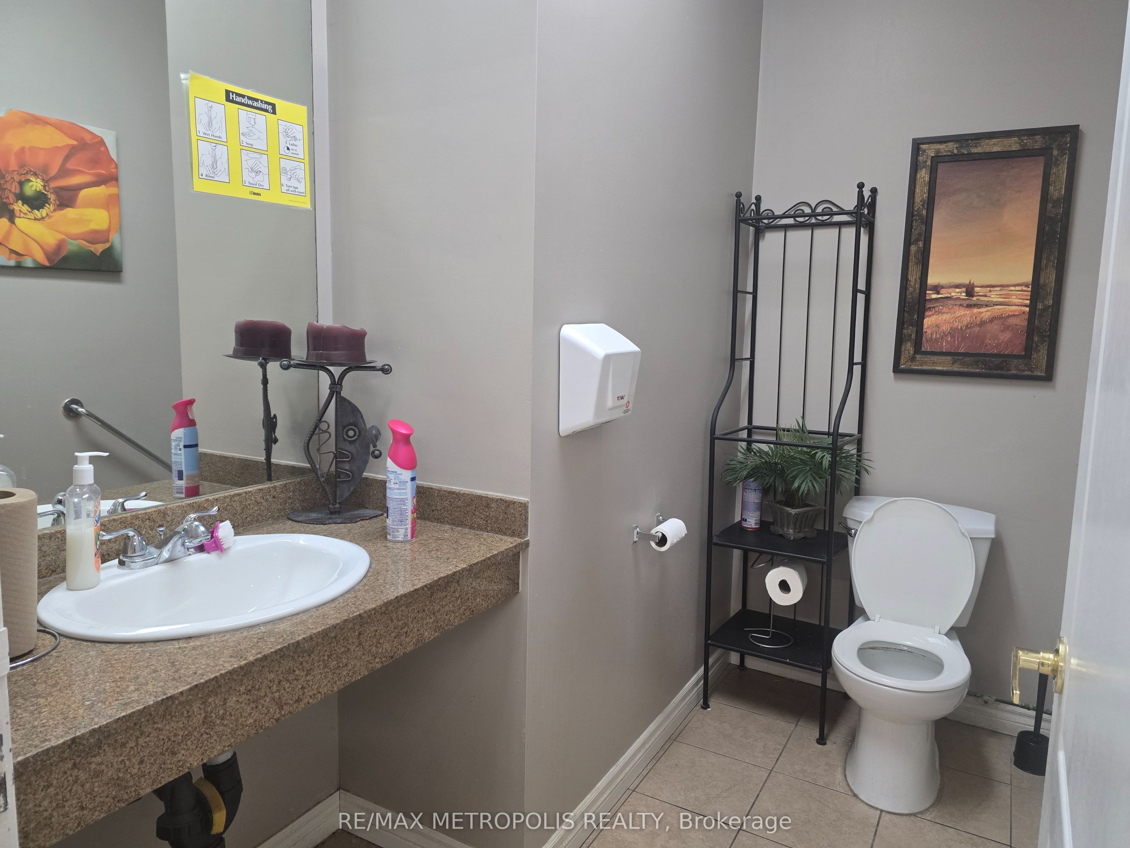 4823 Leslie Street Property Photo 22