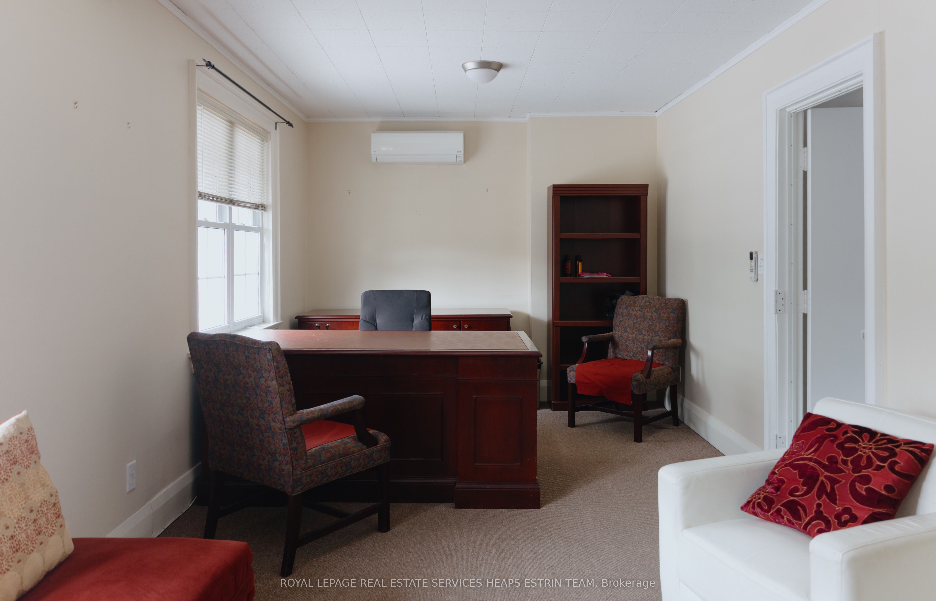 #unit 201 - 1395 Bayview Avenue Property Photo 2