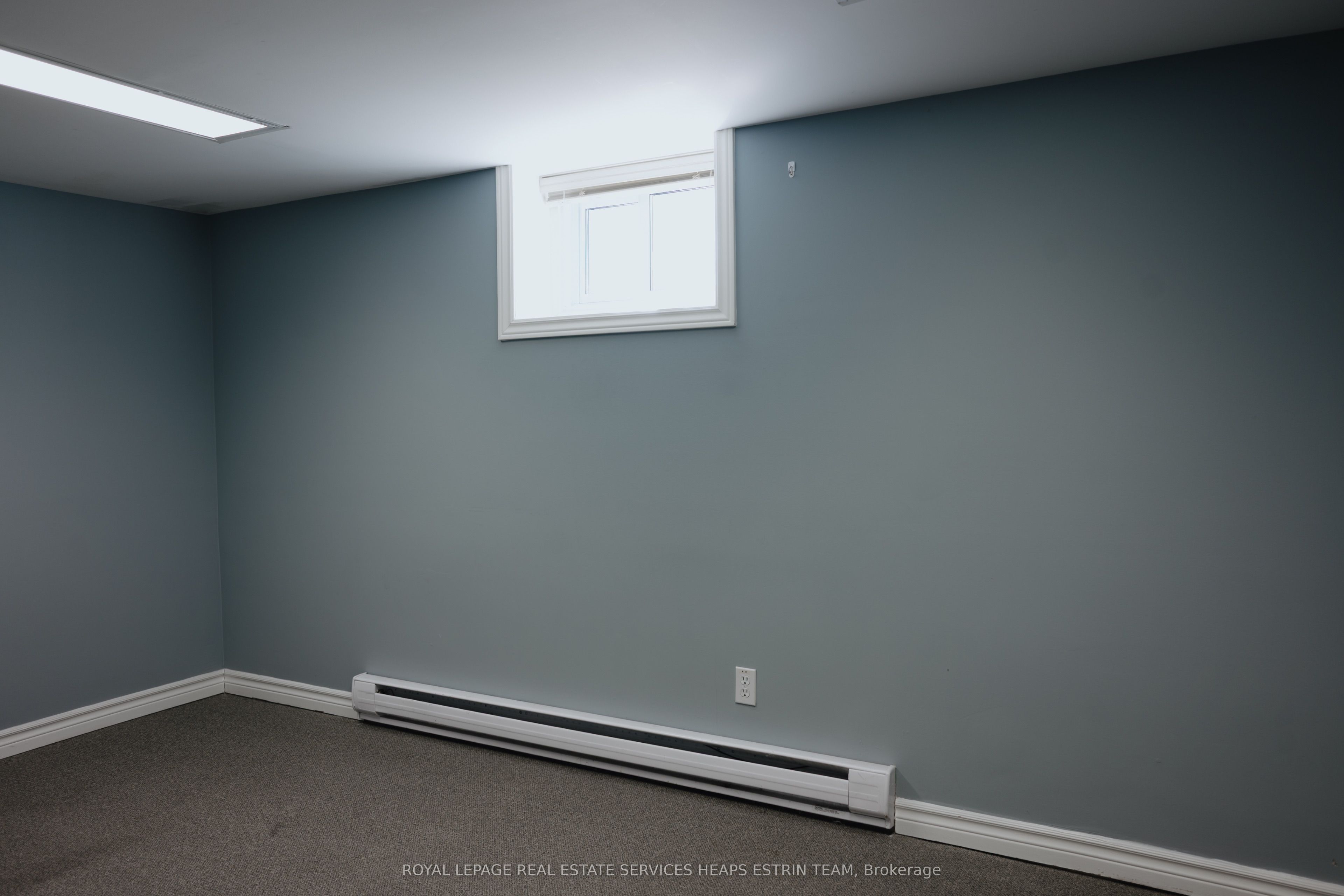 #LL3 - 1395 Bayview Avenue Property Photo 1