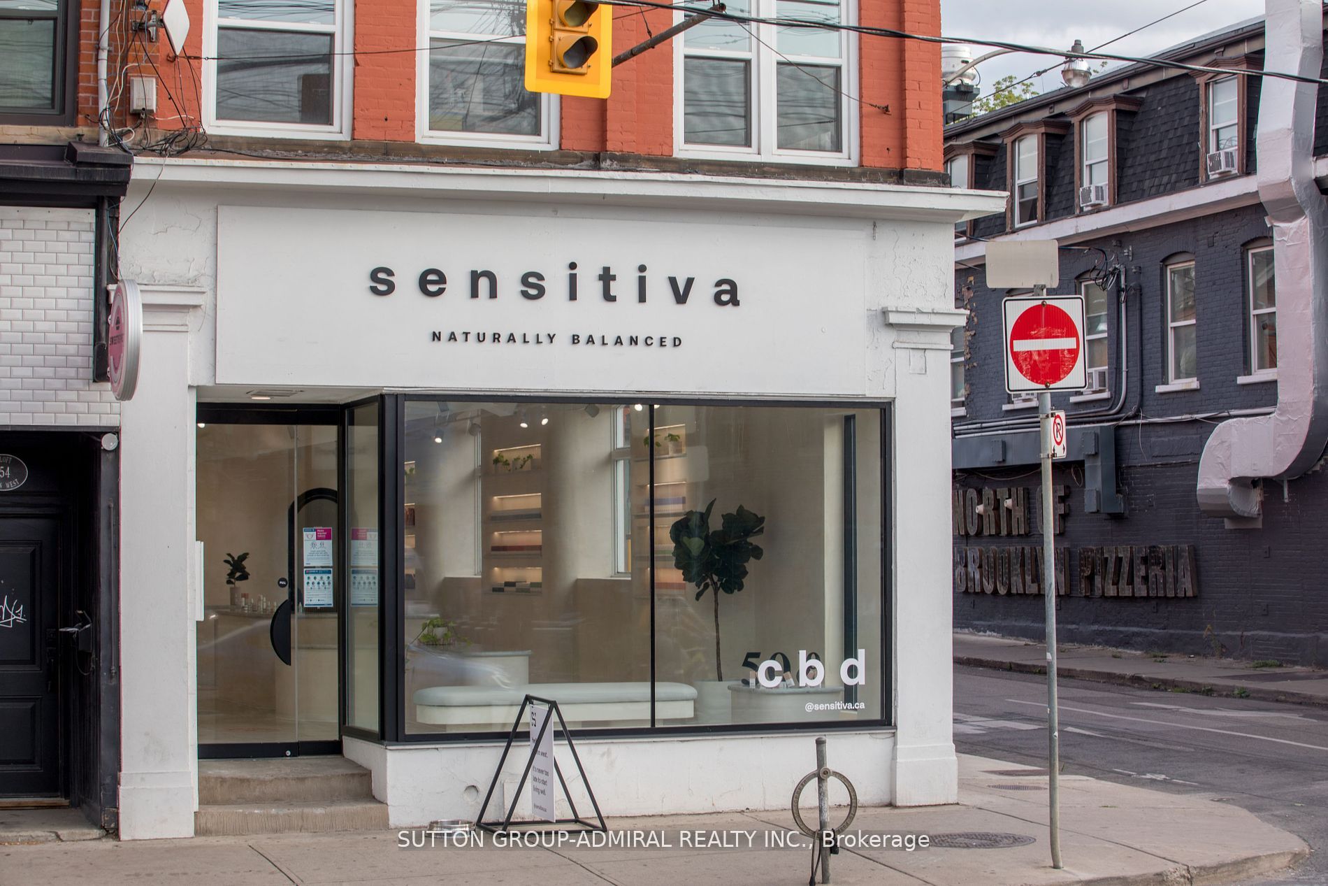 #1 - 652 Queen Street Property Photo 3