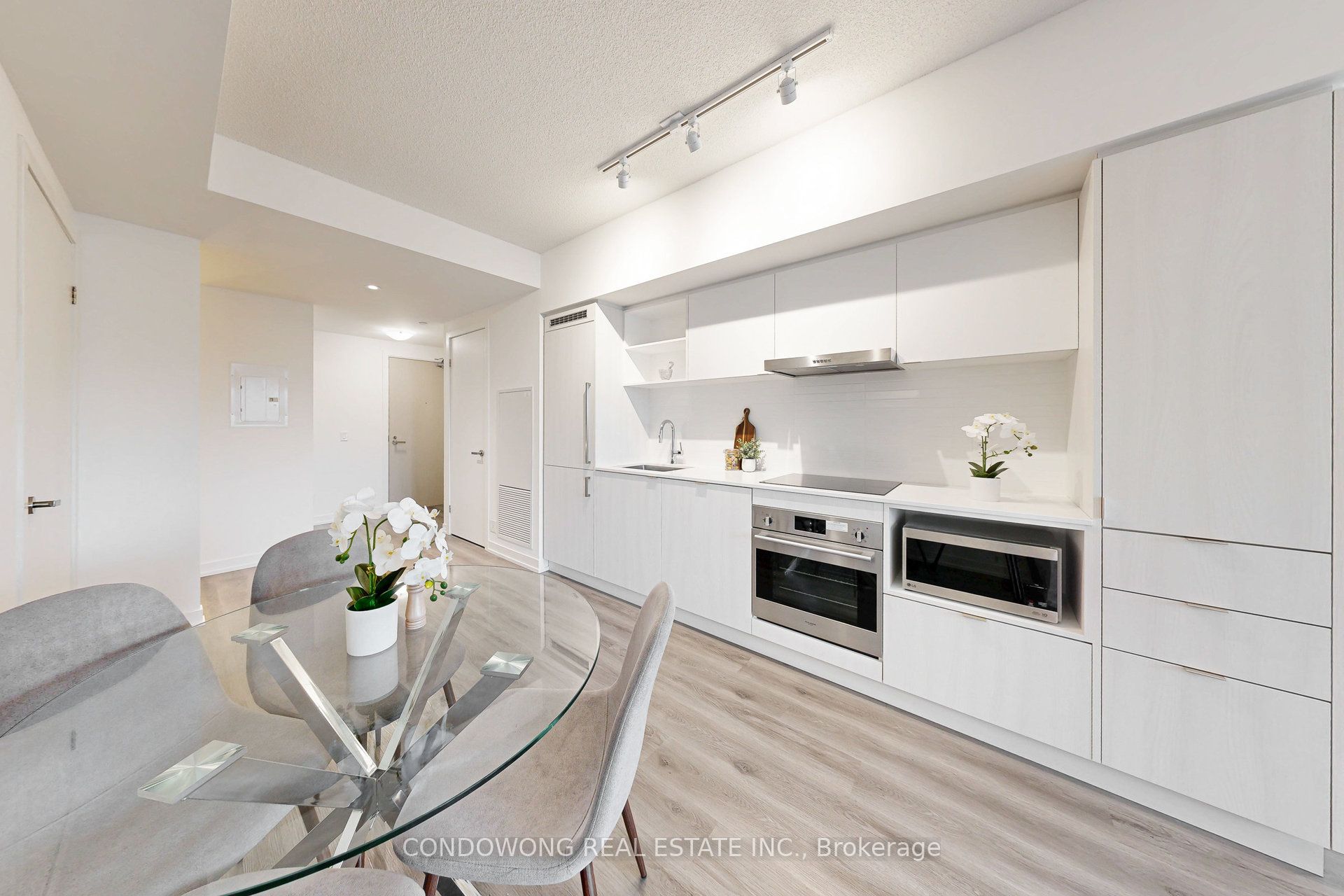 #2101 - 138 Downes Street Property Photo 3