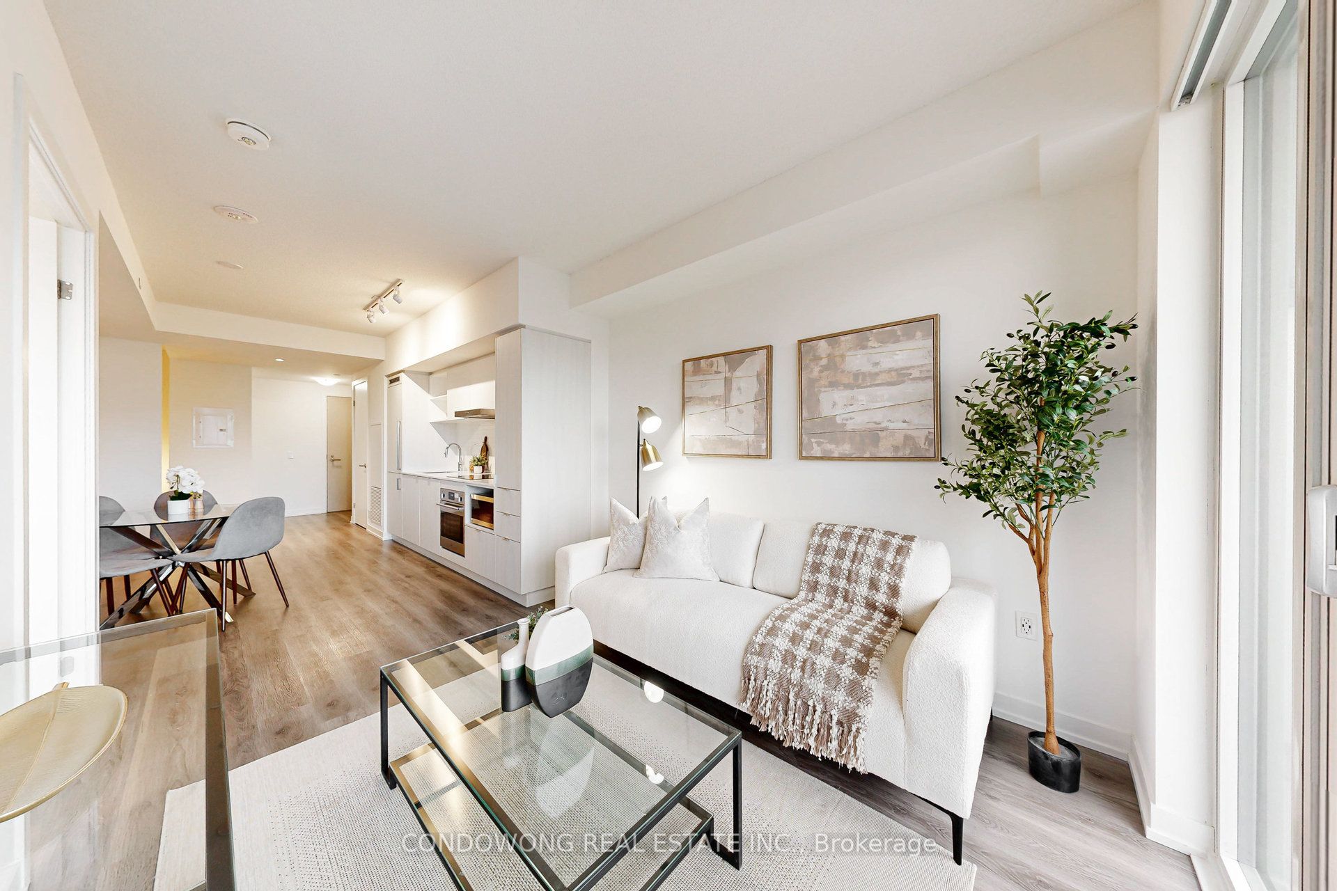 #2101 - 138 Downes Street Property Photo 5