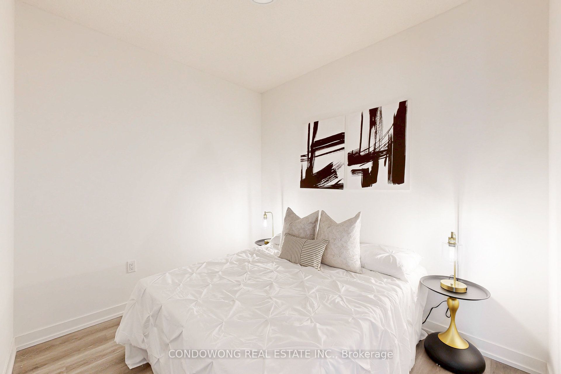 #2101 - 138 Downes Street Property Photo 8