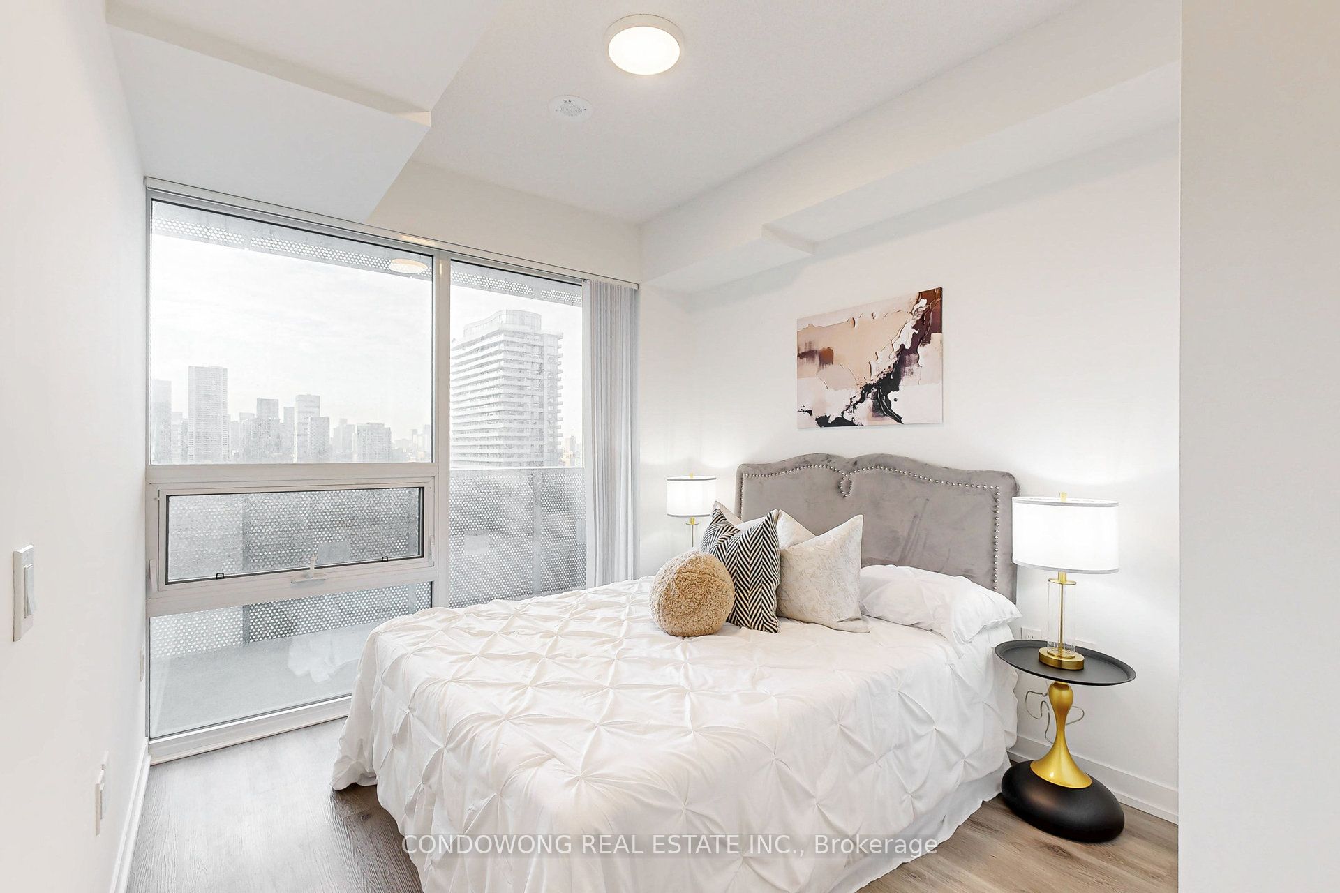 #2101 - 138 Downes Street Property Photo 11