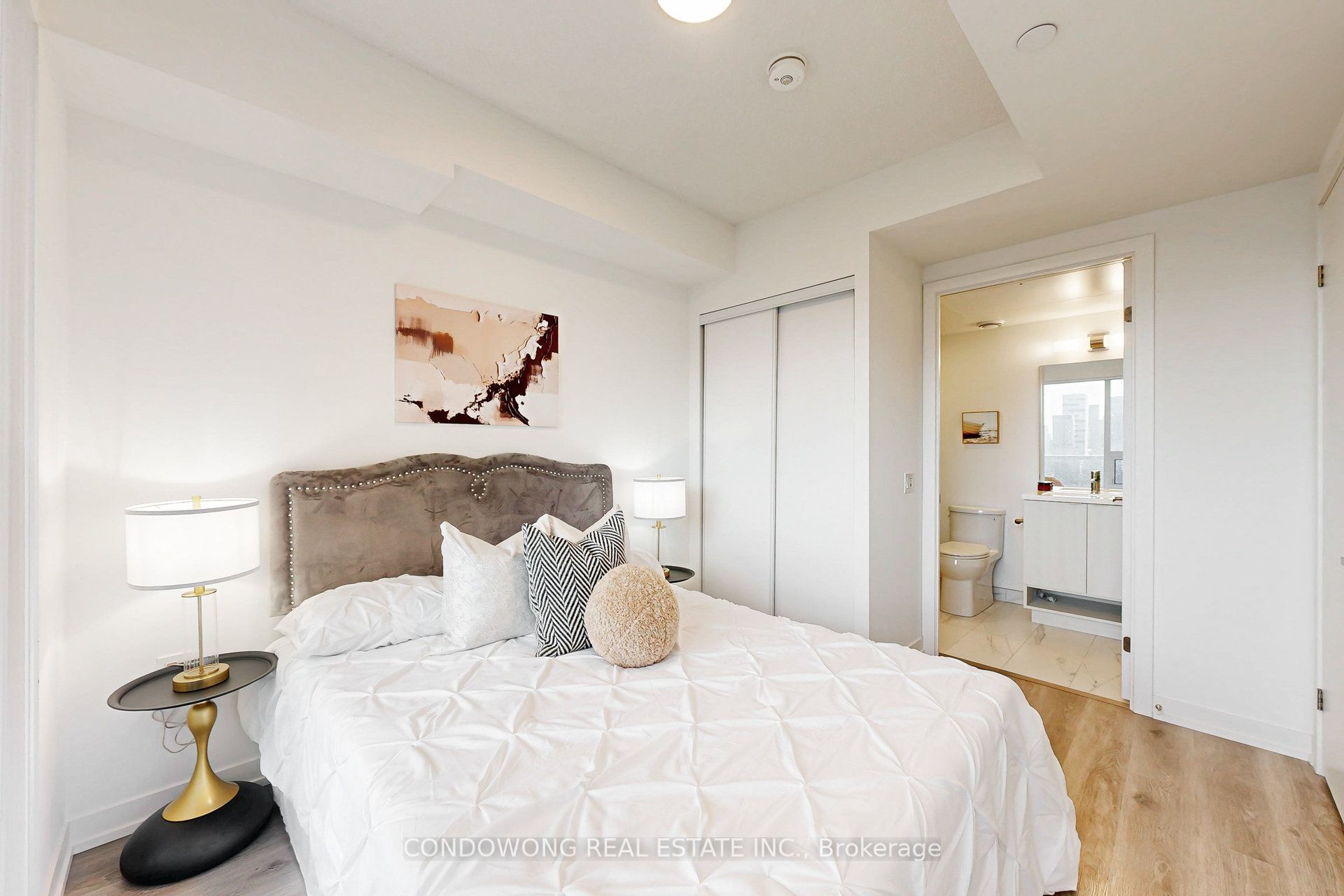 #2101 - 138 Downes Street Property Photo 12