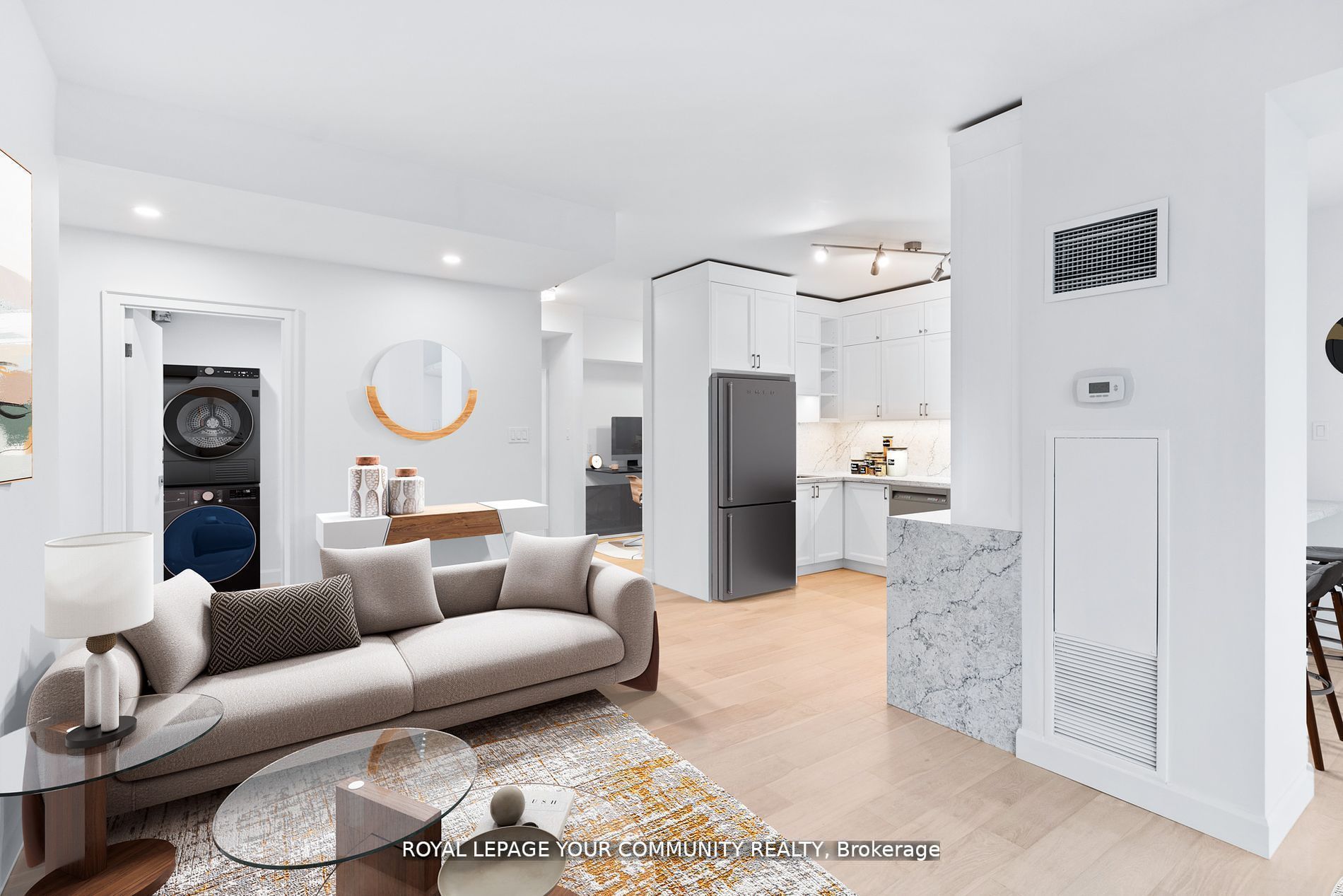 #2402 - 10 Queens Quay Property Photo 8