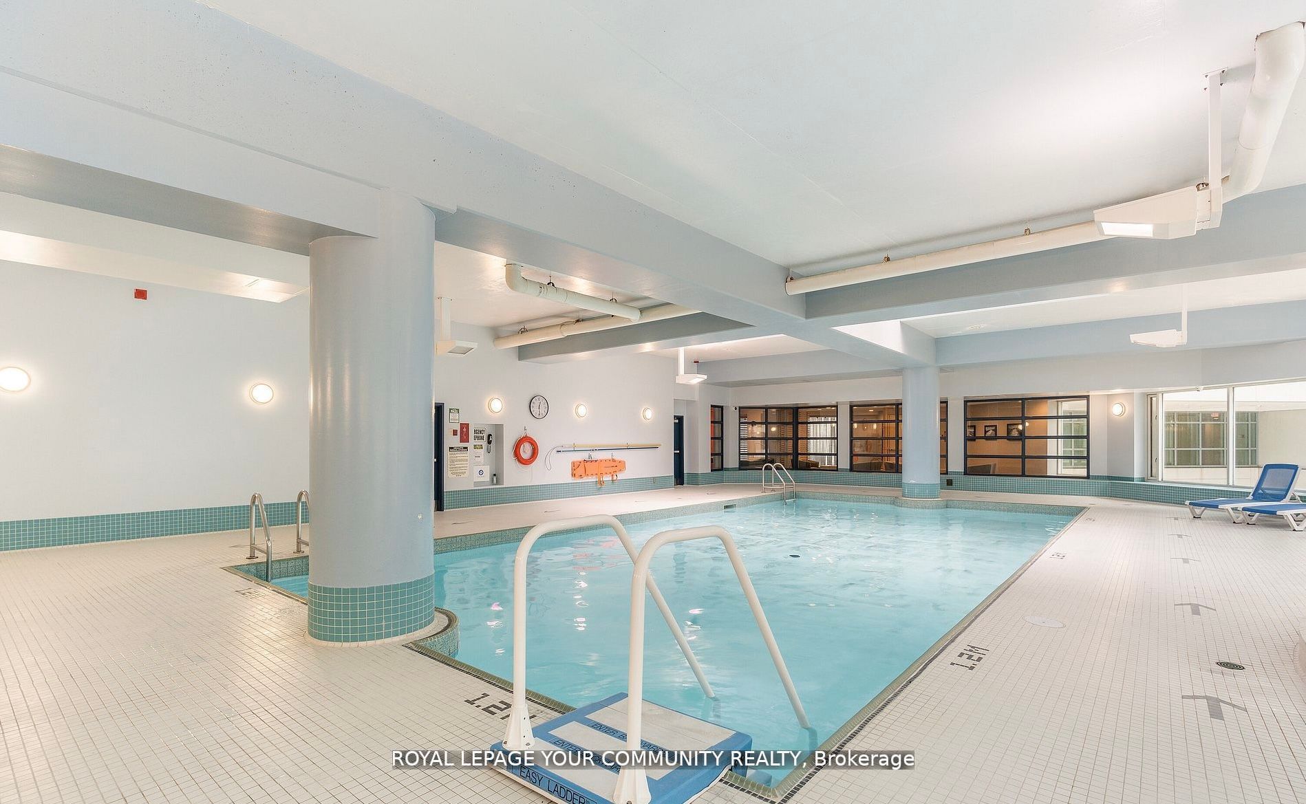 #2402 - 10 Queens Quay Property Photo 35