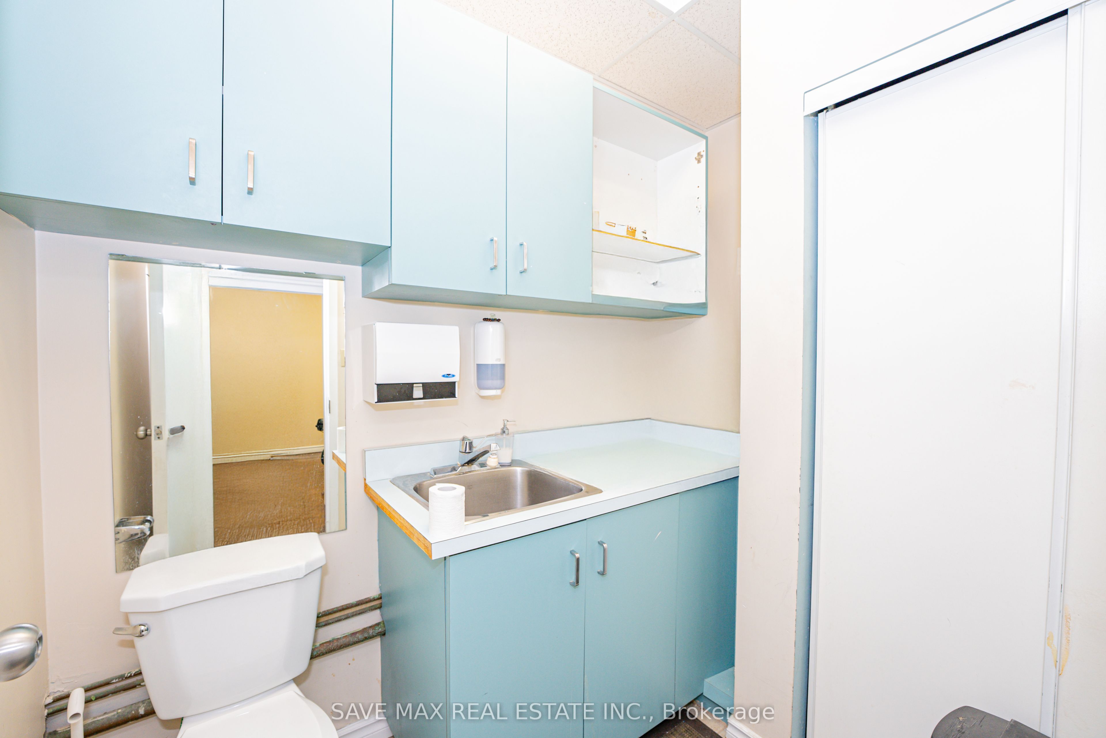 190 Wilson Avenue Property Photo 28