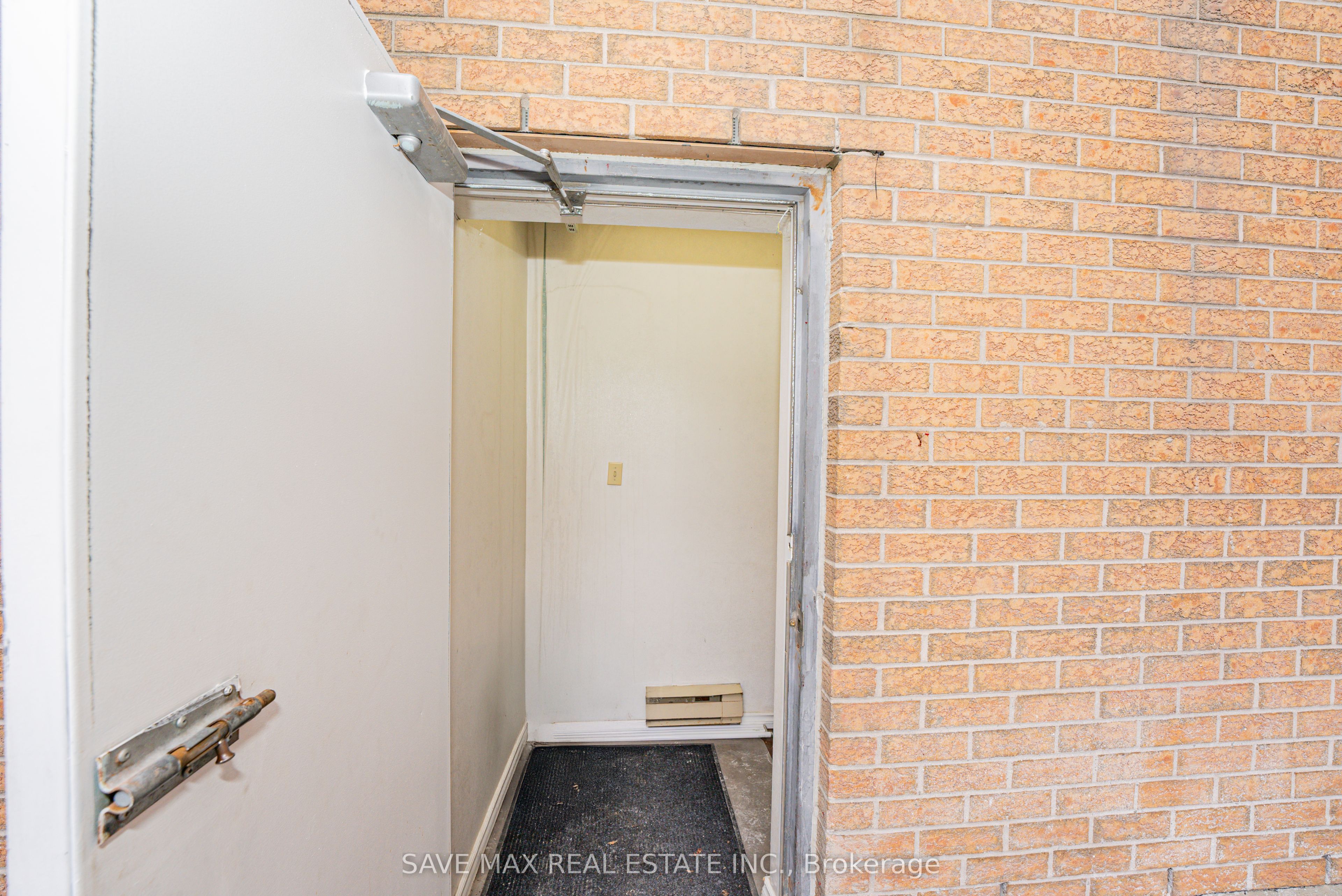 190 Wilson Avenue Property Photo 30