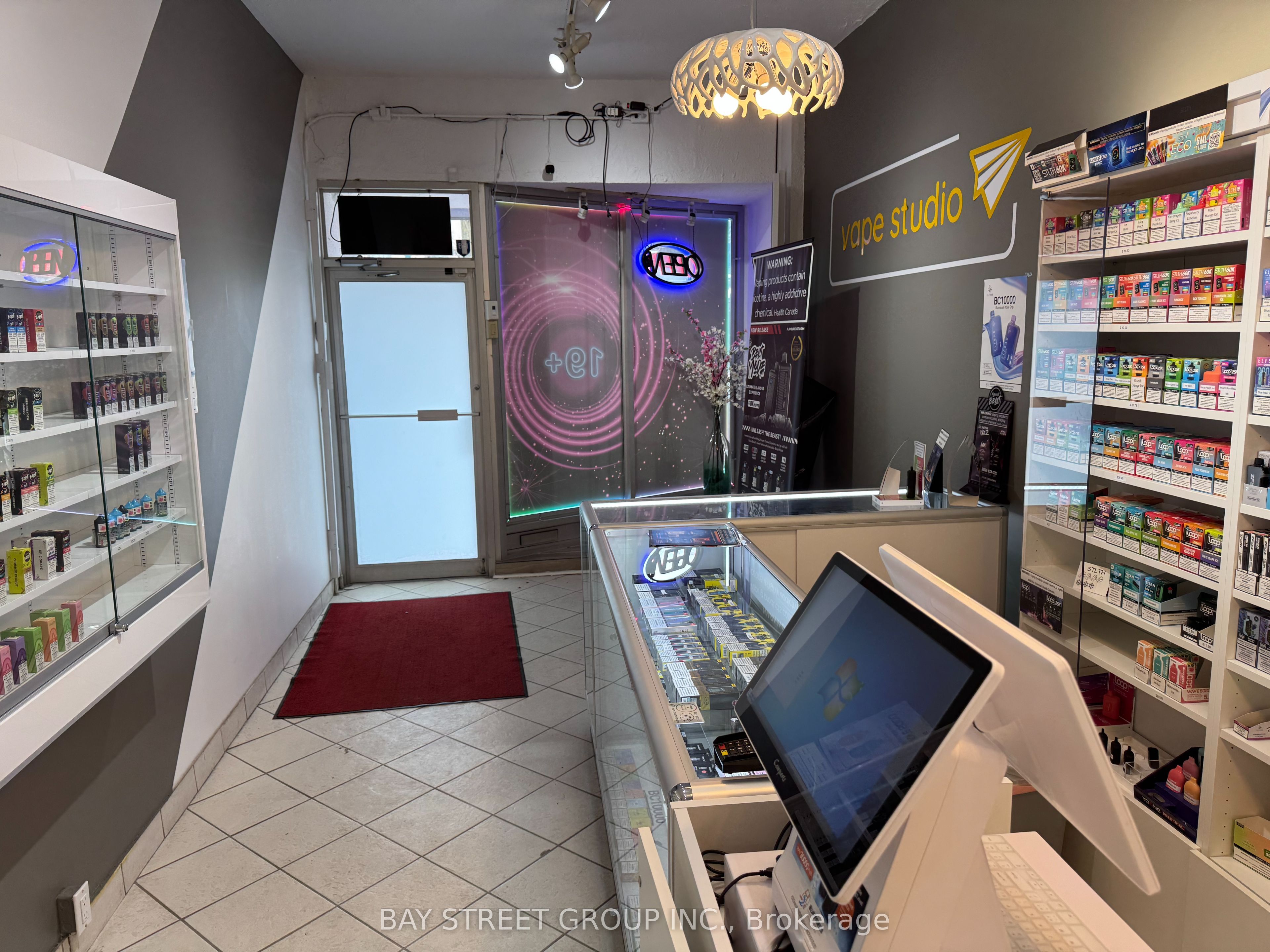 1003 Eglinton Avenue Property Photo 2