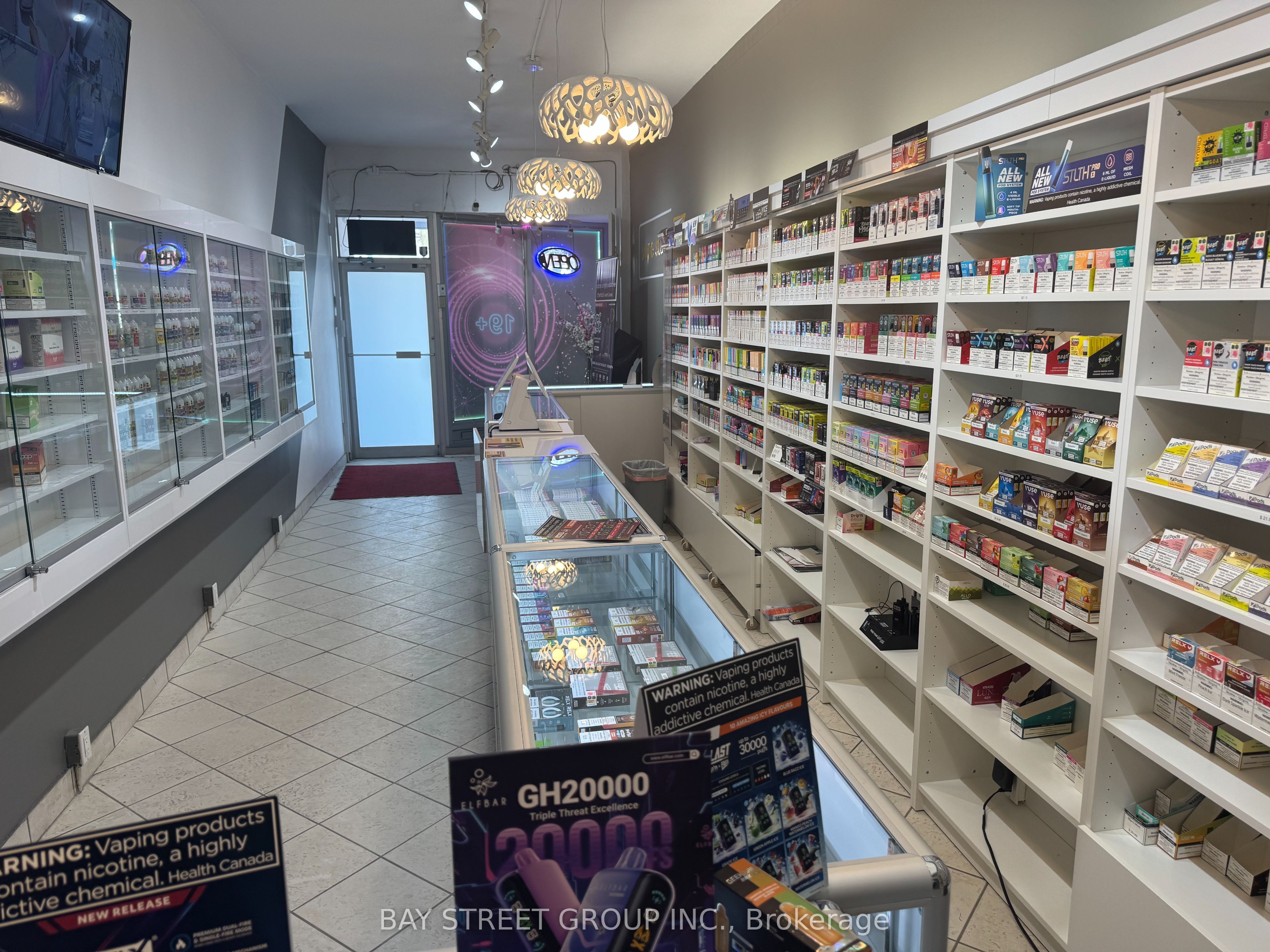1003 Eglinton Avenue Property Photo 4