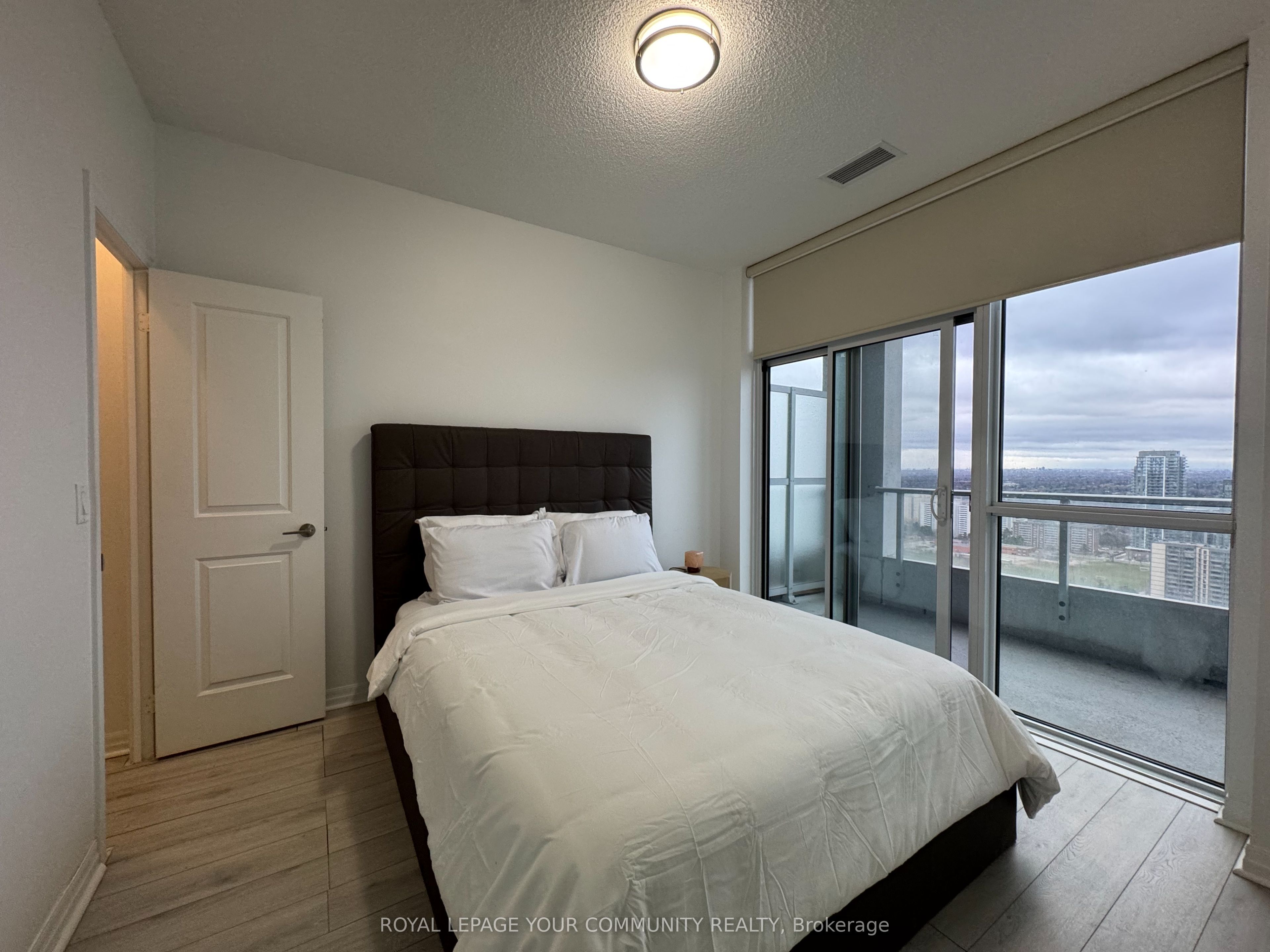 275 Yorkland Road Ph01 Property Photo 8