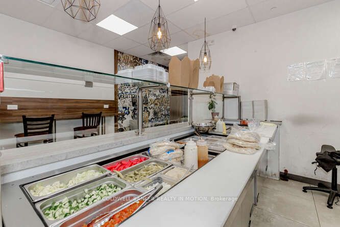 370 Queens Quay Street Property Photo 25