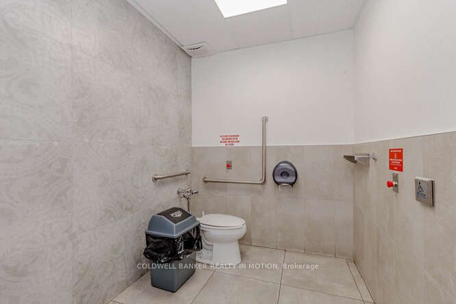 370 Queens Quay Street Property Photo 40