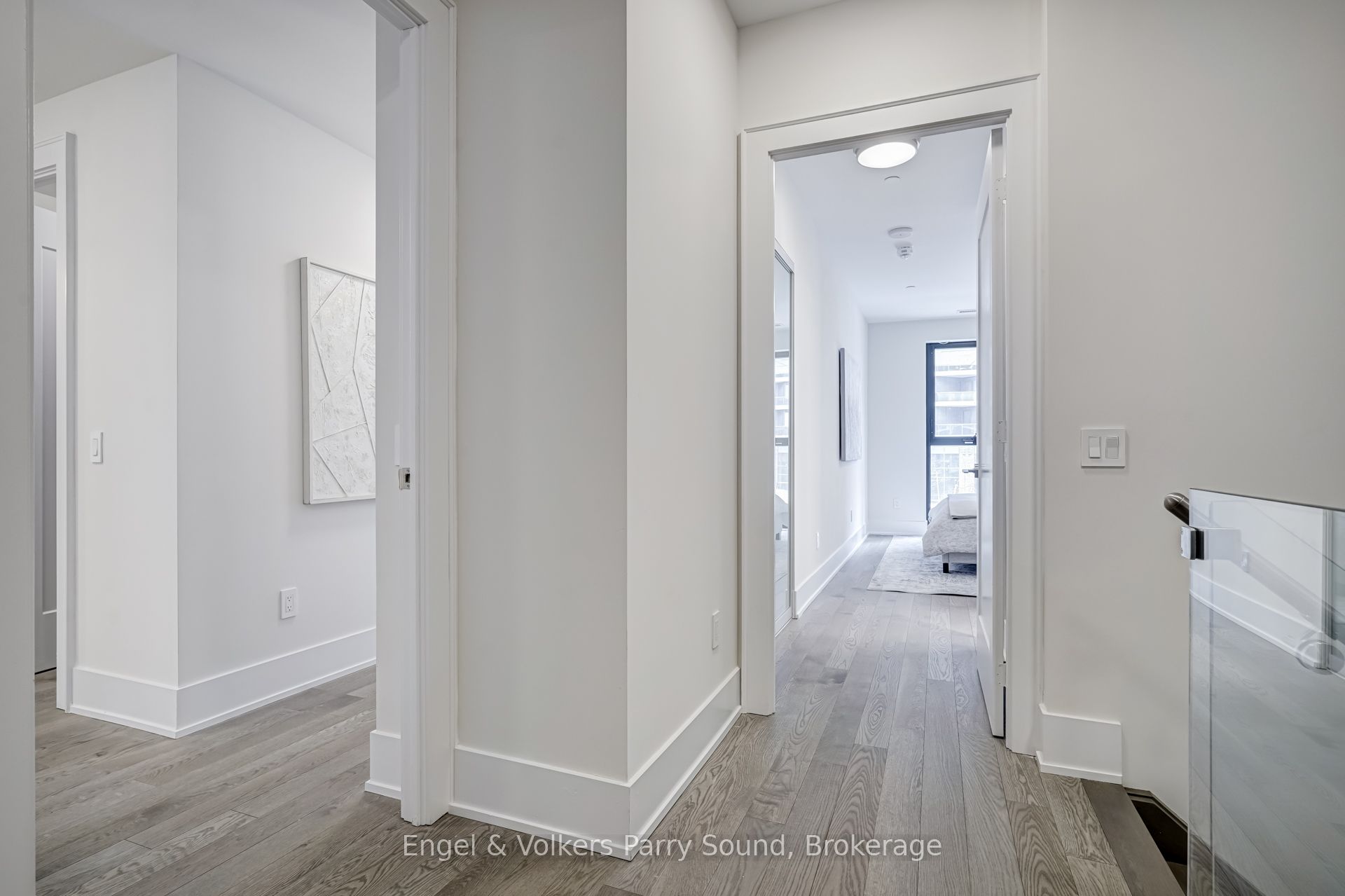 118 Merchants' Wharf N/a 104 Property Photo 19