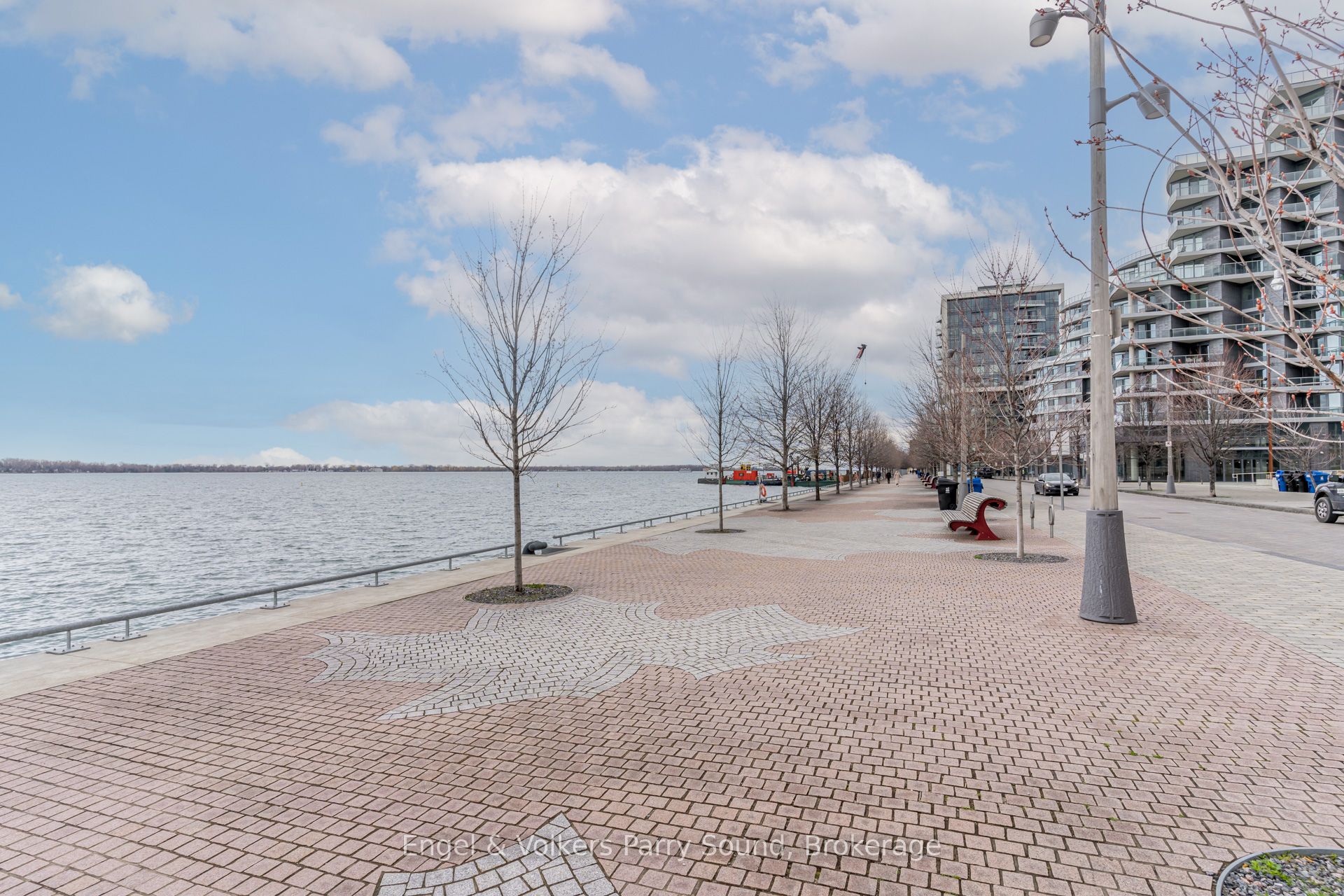 118 Merchants' Wharf N/a 104 Property Photo 41