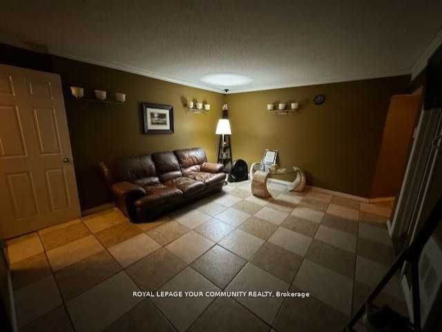 245b Gerrard Street Property Photo 2