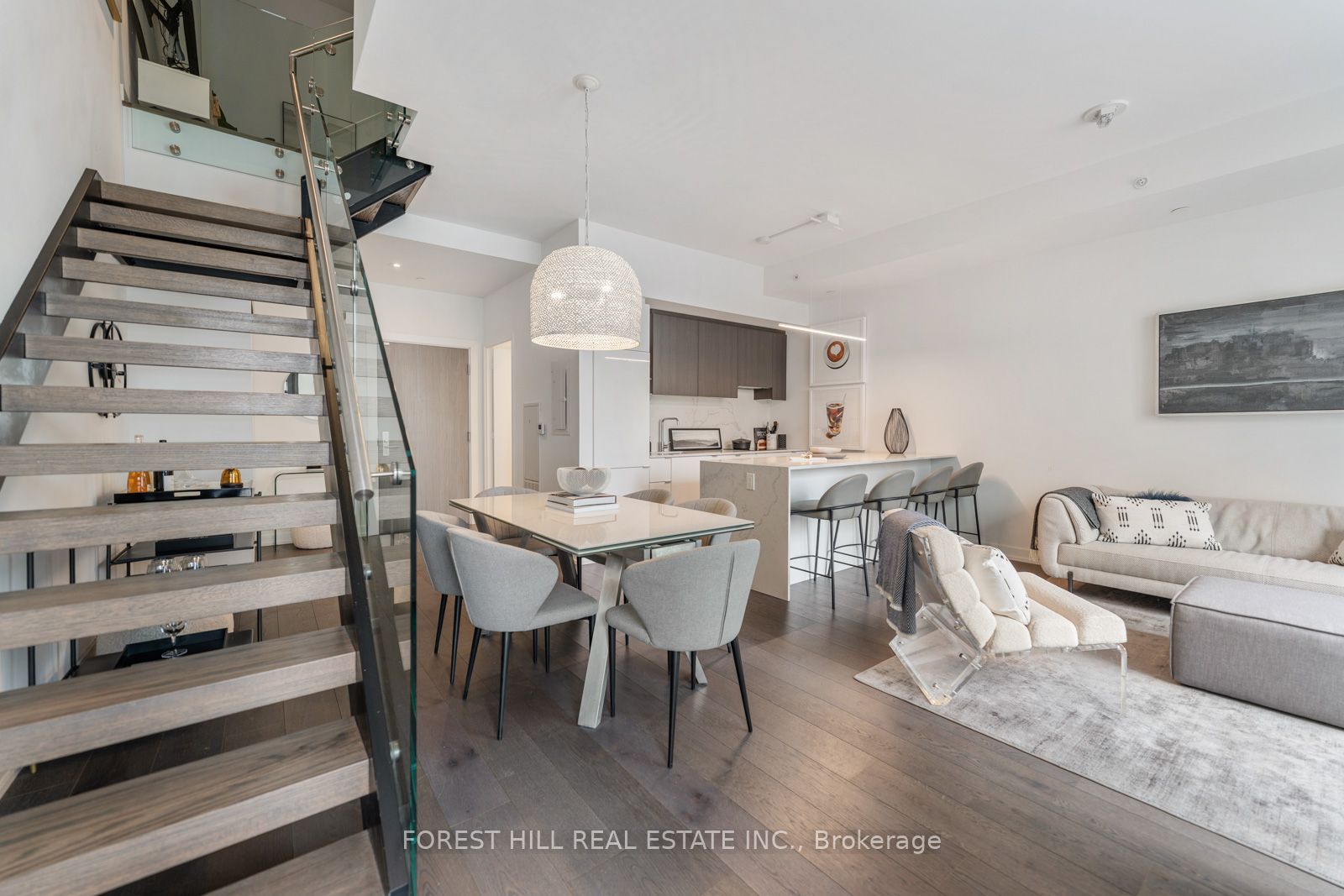 #103 - 161 Roehampton Avenue Property Photo 5