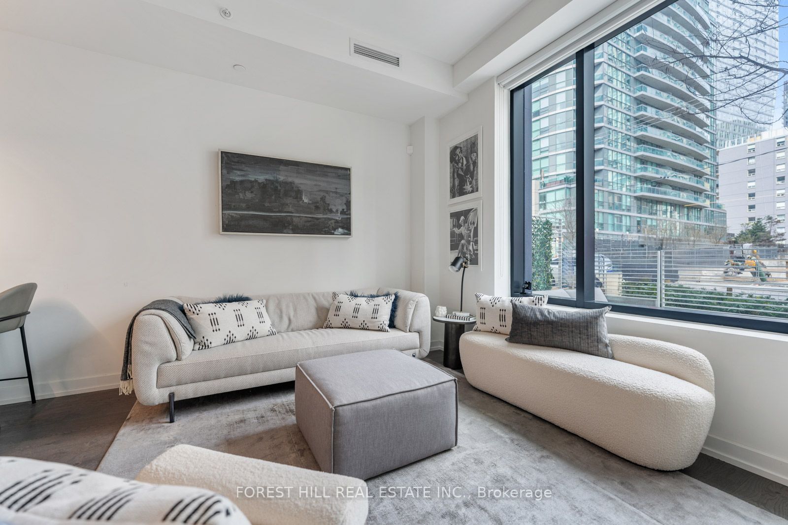 #103 - 161 Roehampton Avenue Property Photo 7