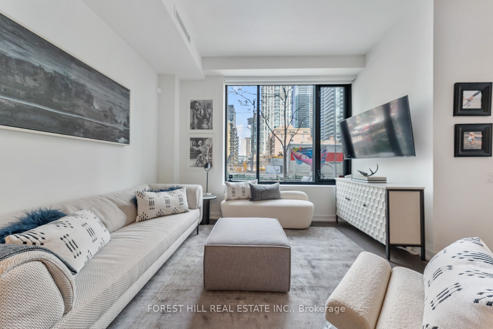 #103 - 161 Roehampton Avenue Property Photo 9