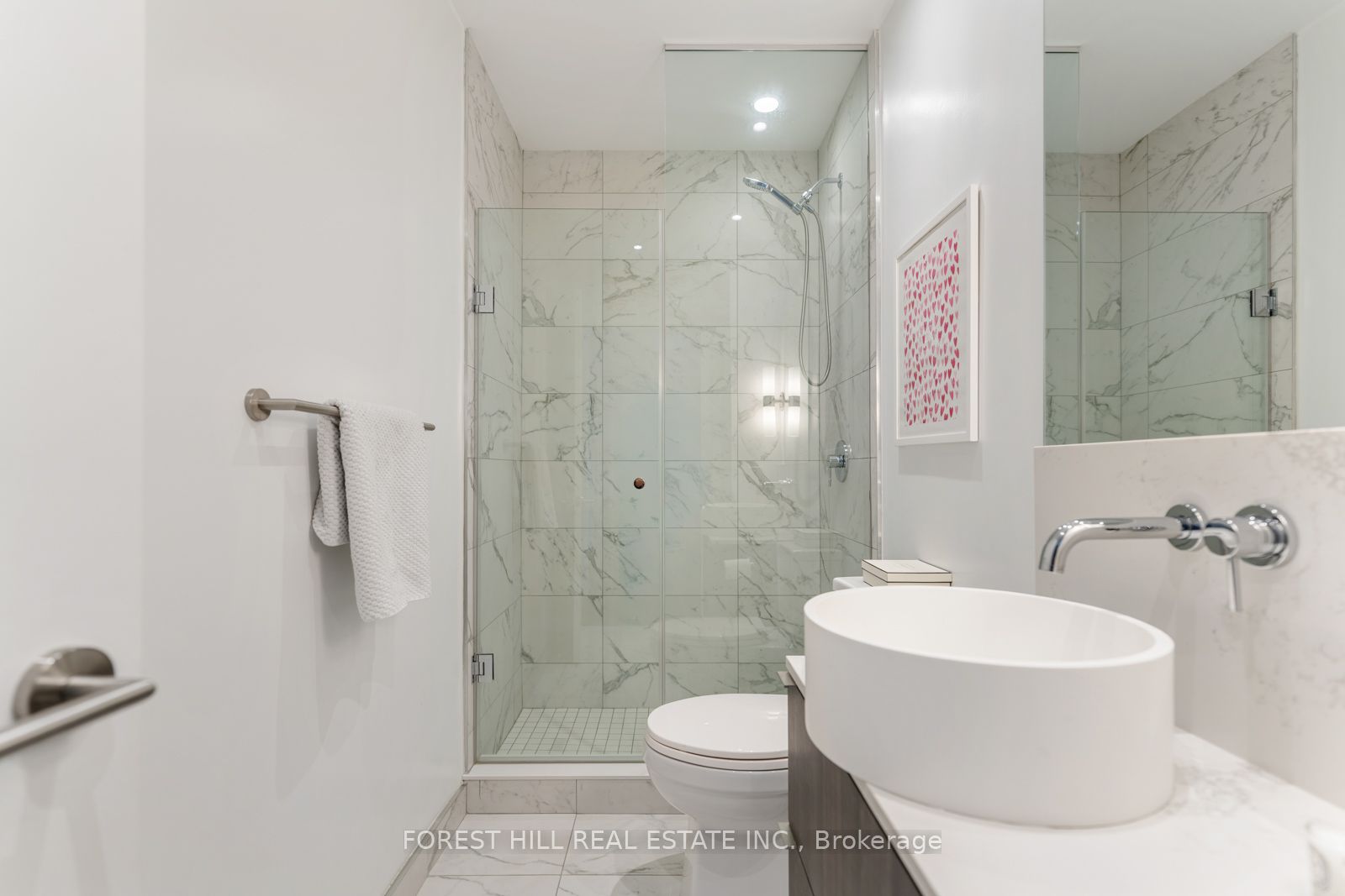 #103 - 161 Roehampton Avenue Property Photo 18