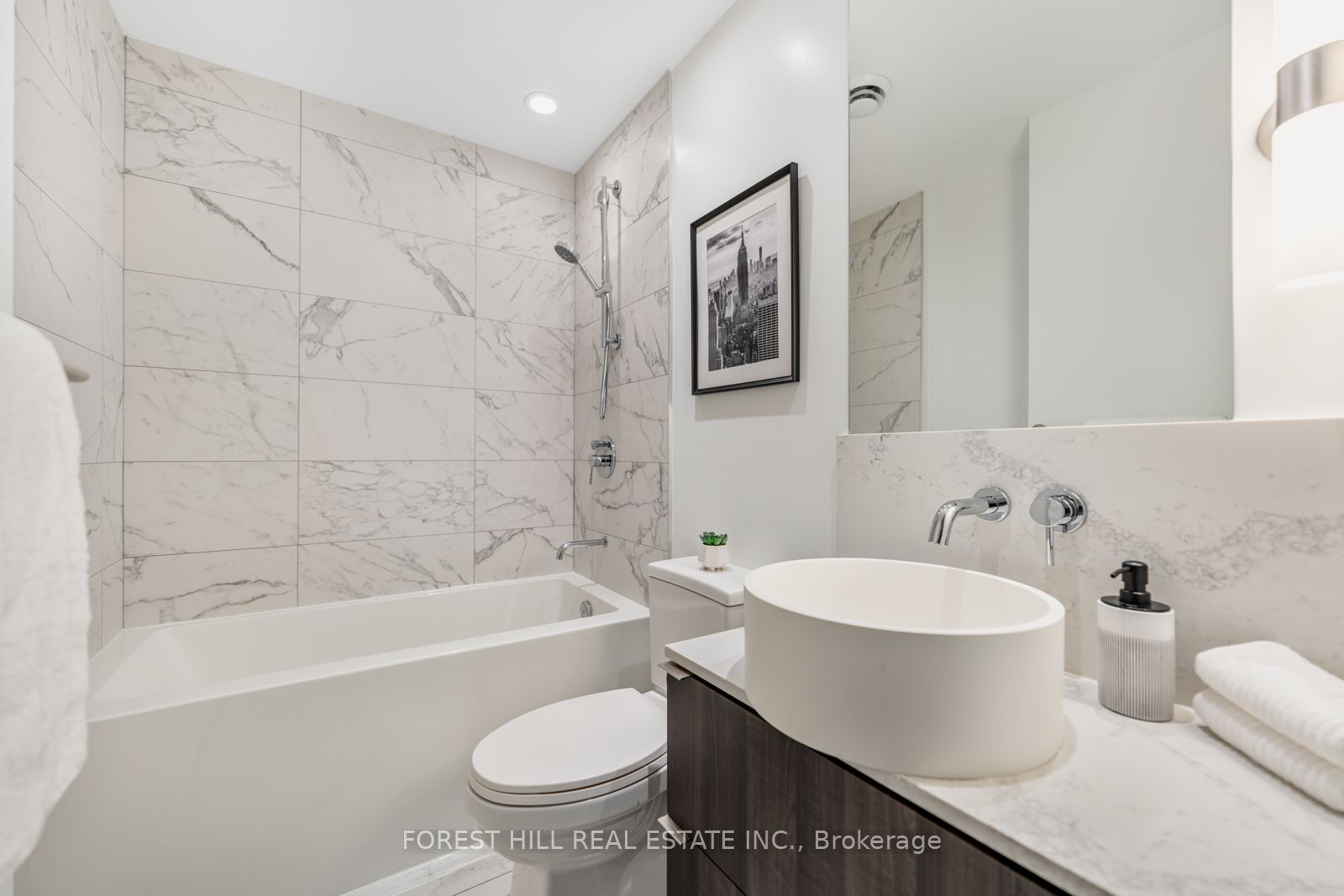 #103 - 161 Roehampton Avenue Property Photo 29