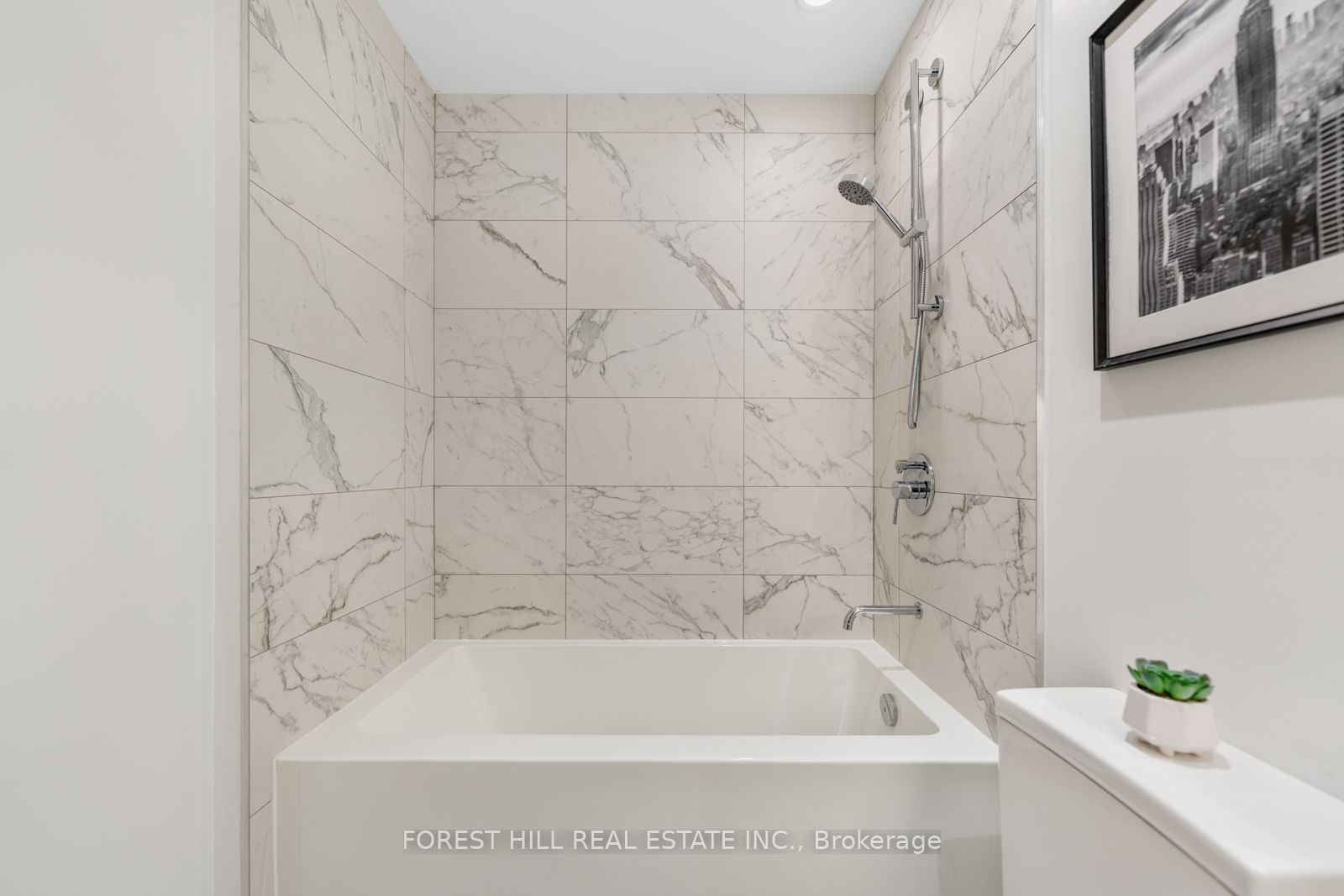 #103 - 161 Roehampton Avenue Property Photo 30