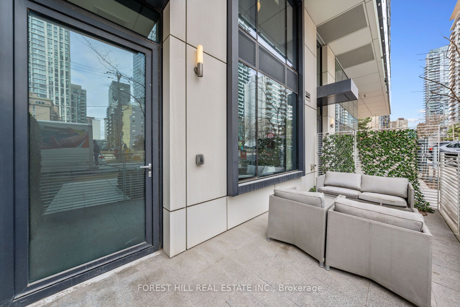 #103 - 161 Roehampton Avenue Property Photo 31