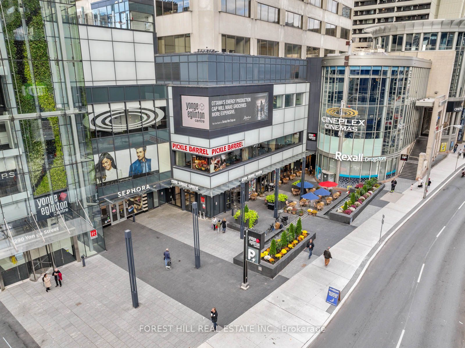 #103 - 161 Roehampton Avenue Property Photo 42